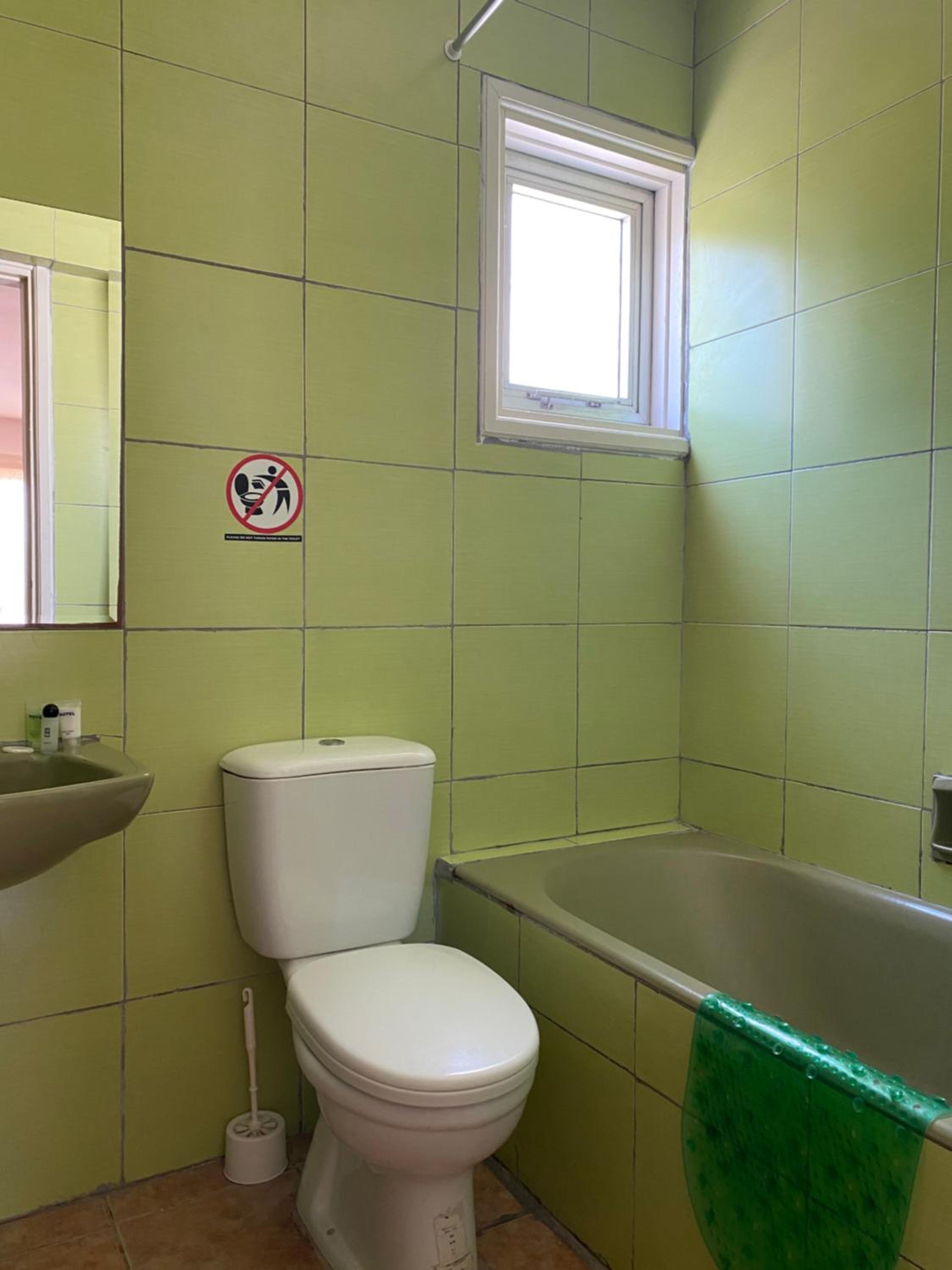 One-Bedroom Apartment with Balcony photo 2
