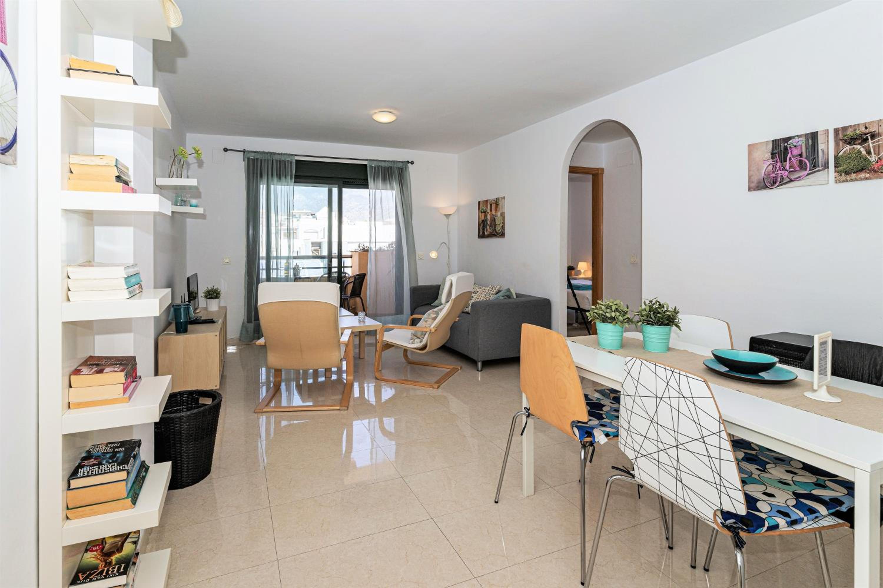 Apartamento con Balcón