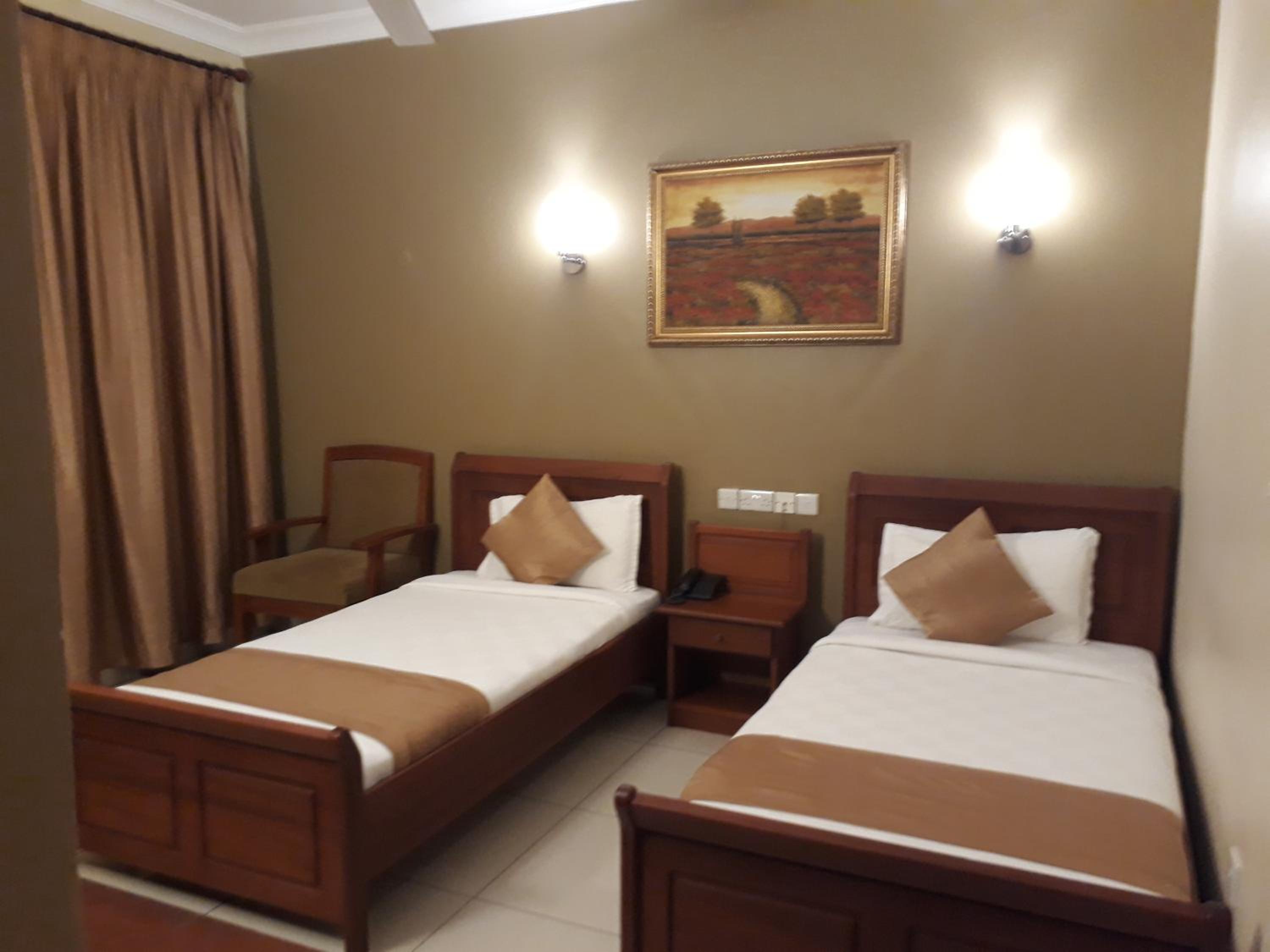 Standard Twin Room photo 3