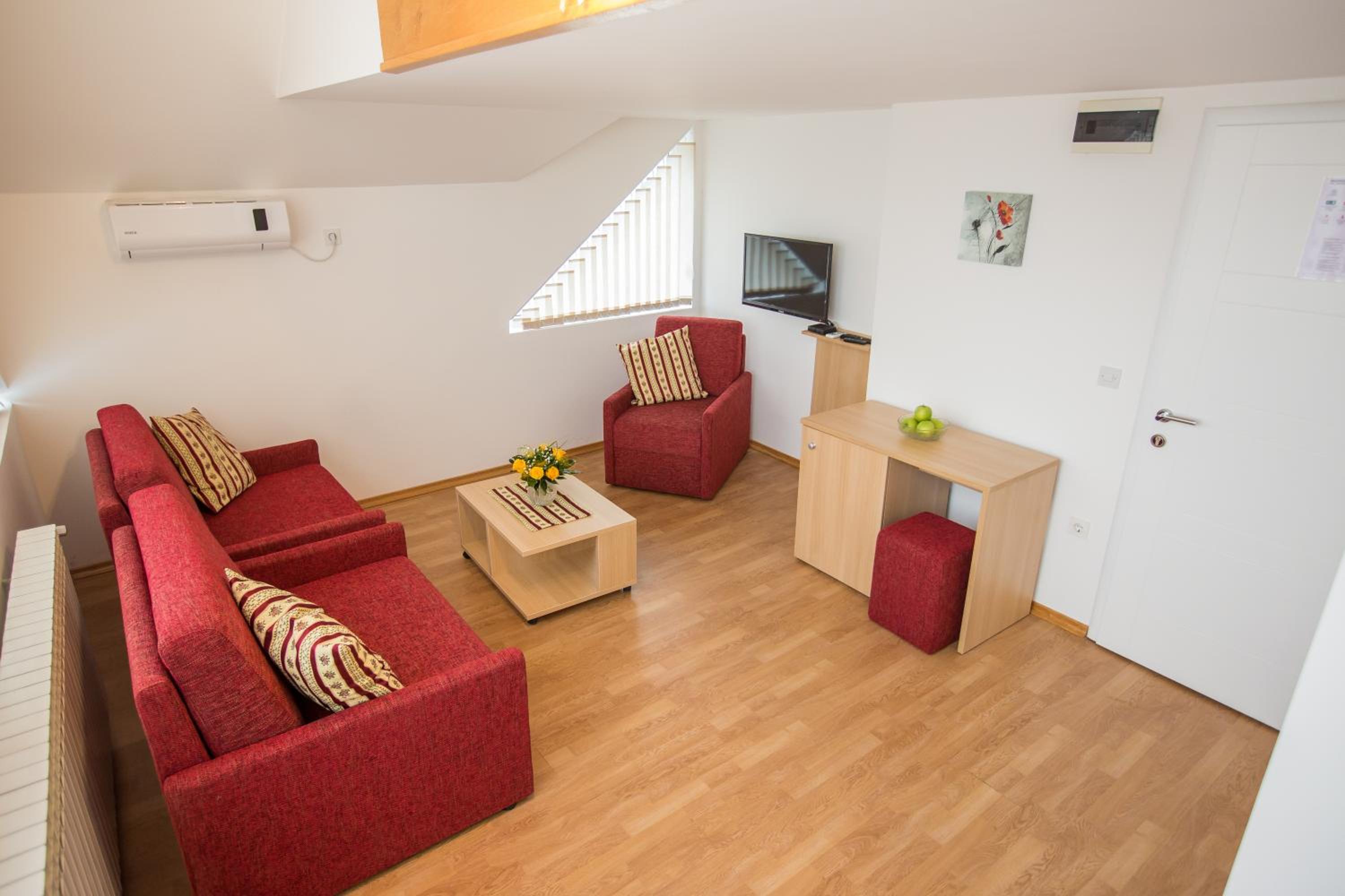 Family Room - Photo 1