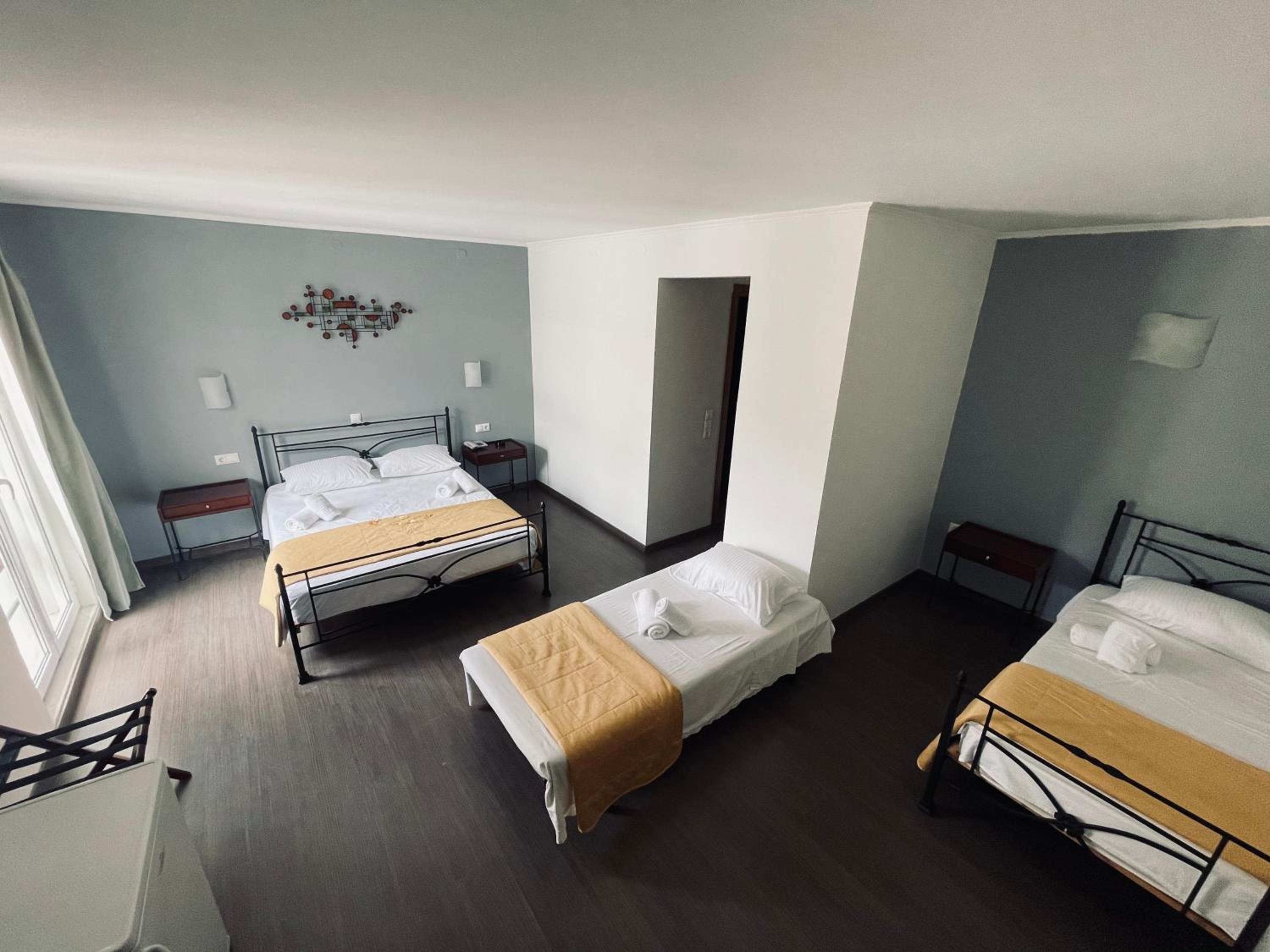 Triple Room - Photo 5