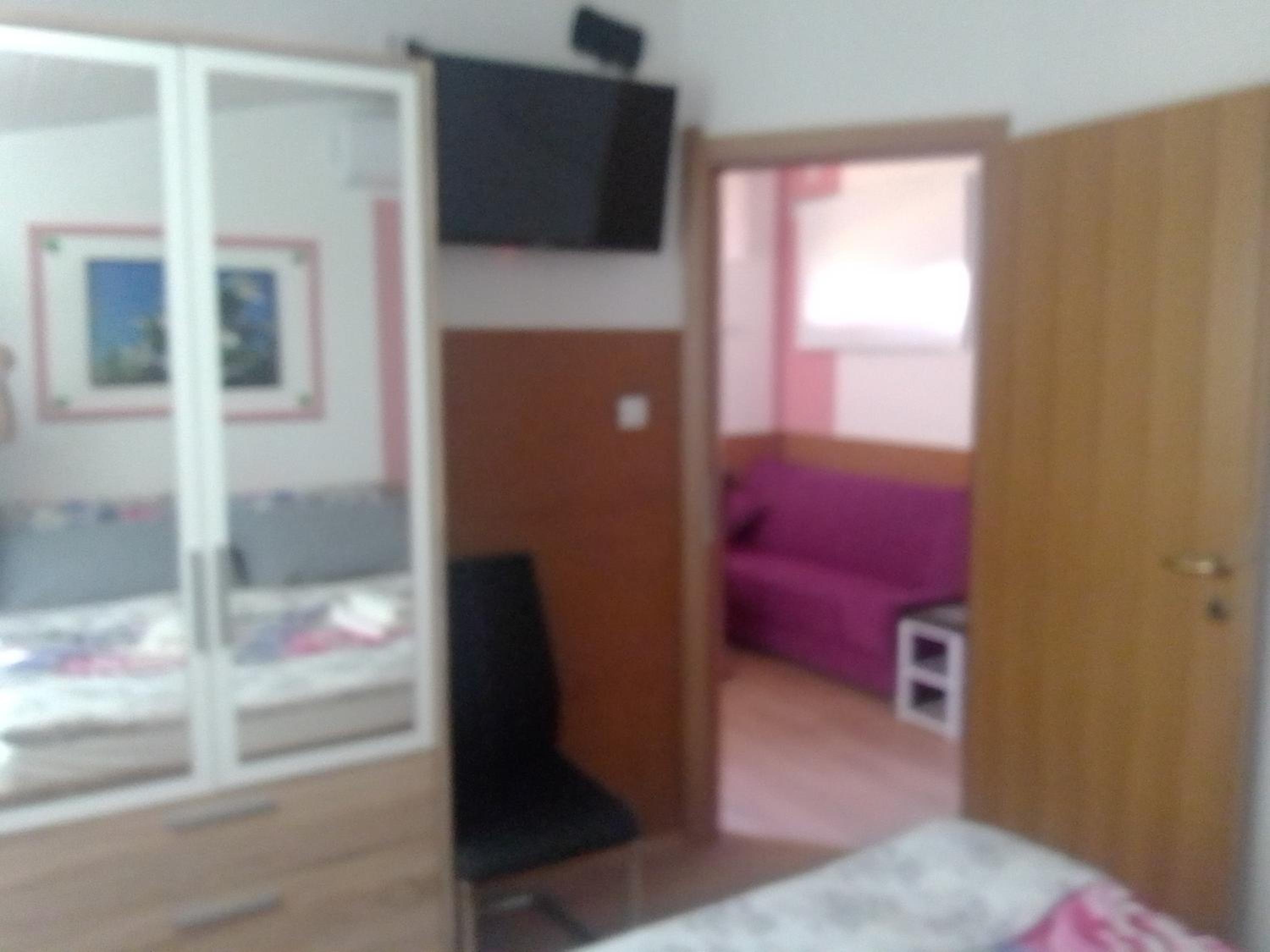 One-Bedroom Apartment - Photo 38