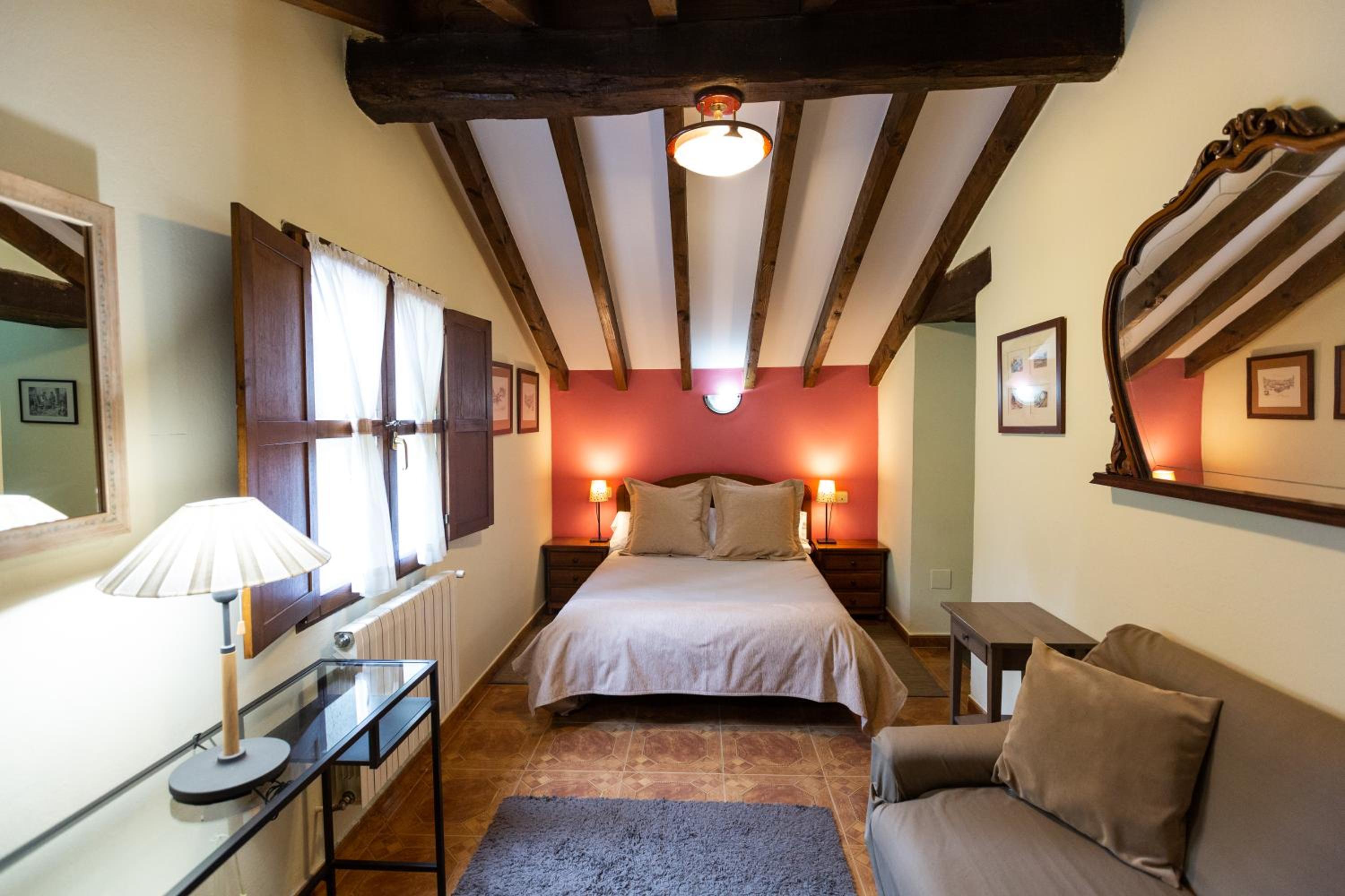 Double or Twin Room - Photo 1