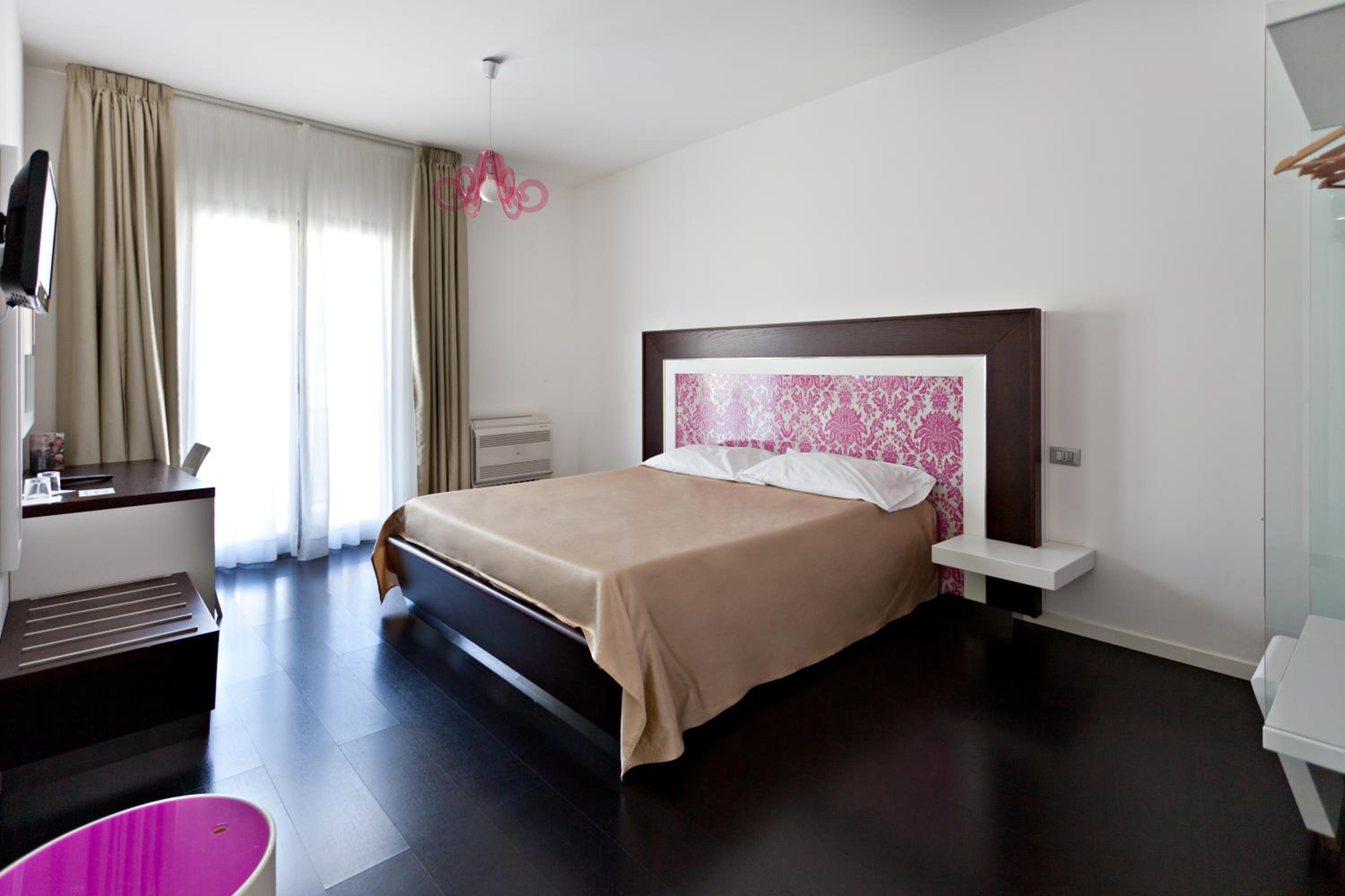 Double Room with Balcony photo 3