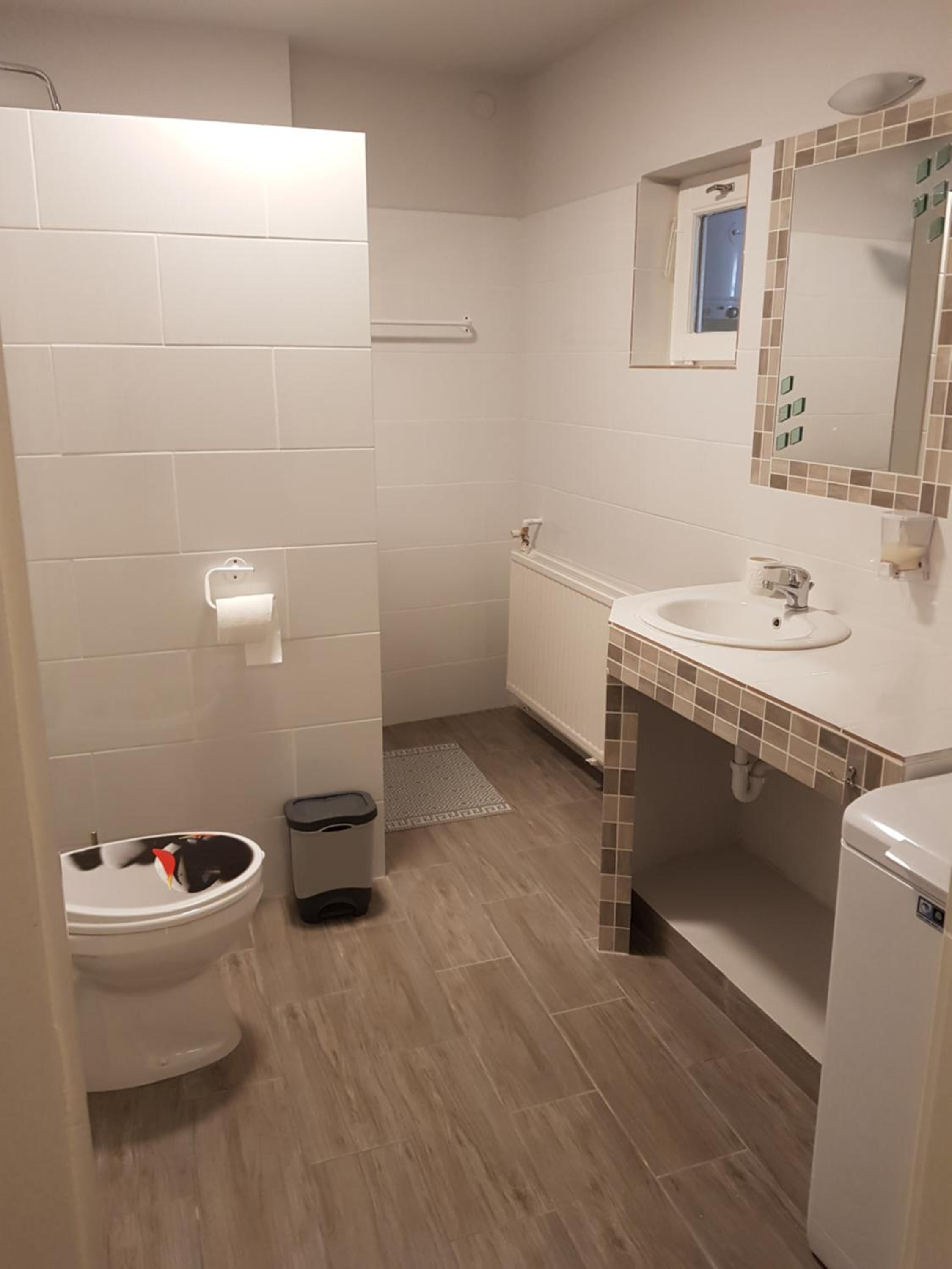 Double Room - Photo 2