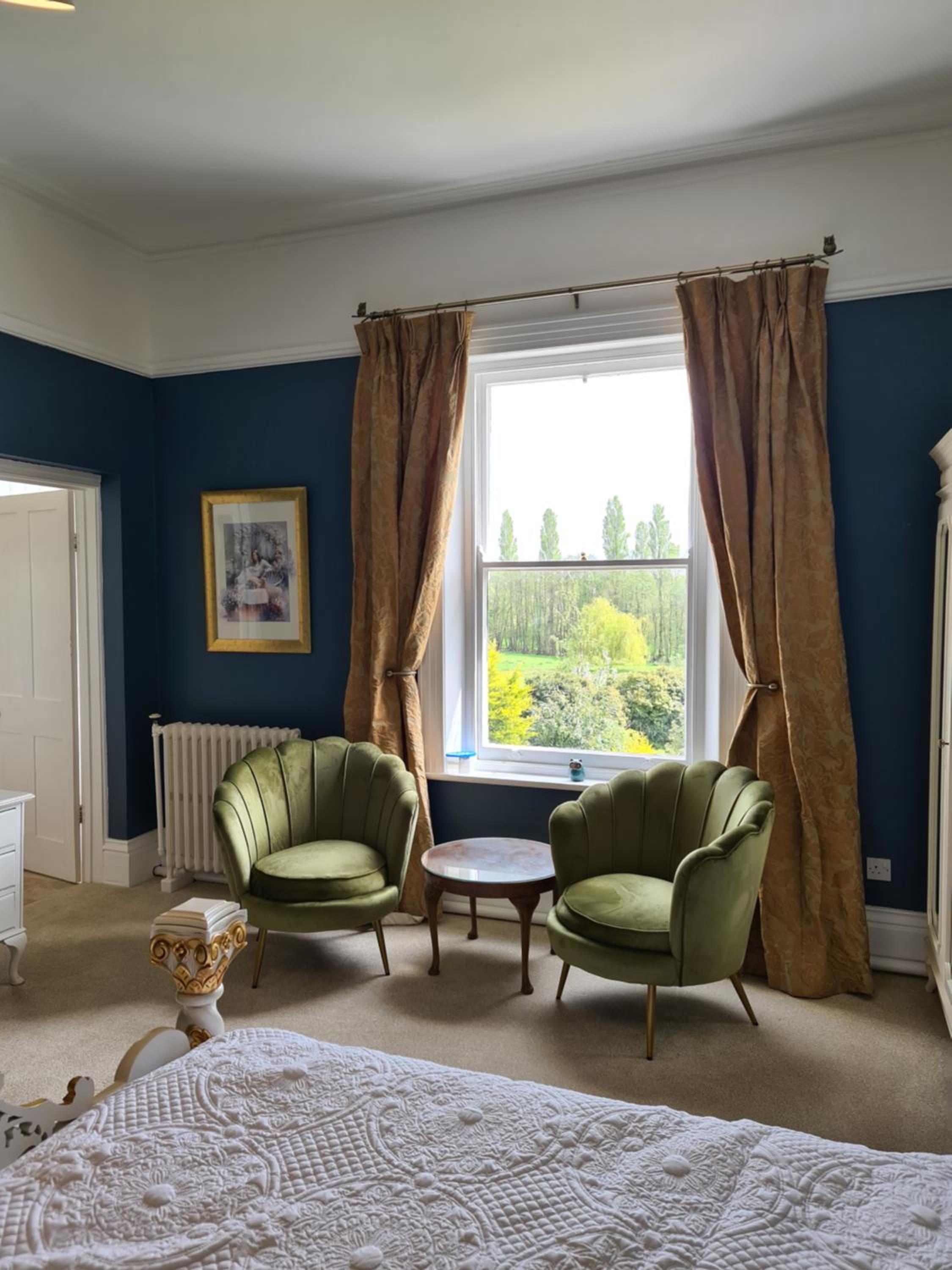 Superior King Room - Photo 7