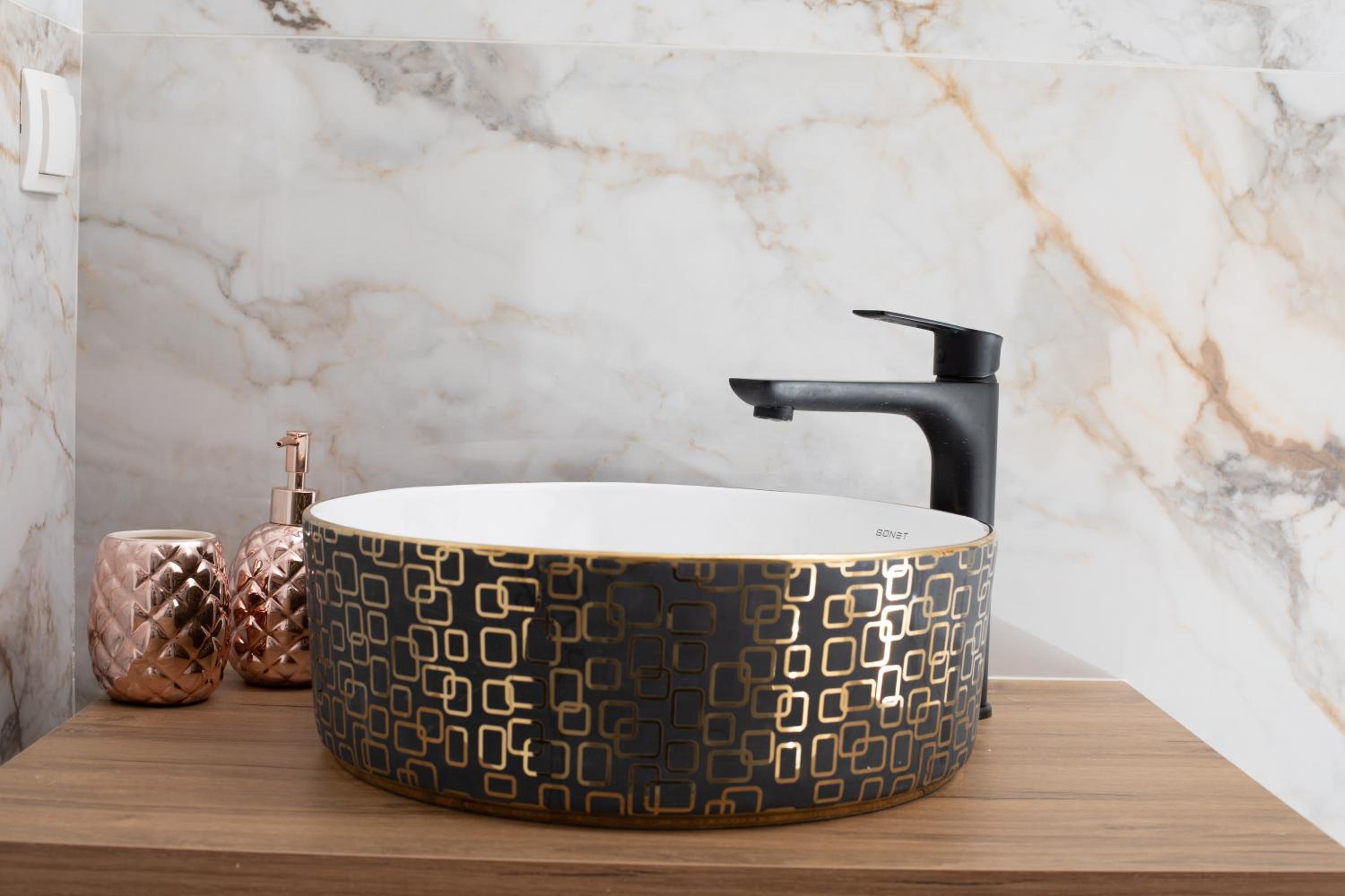 Studio with Spa Bath - Photo 7
