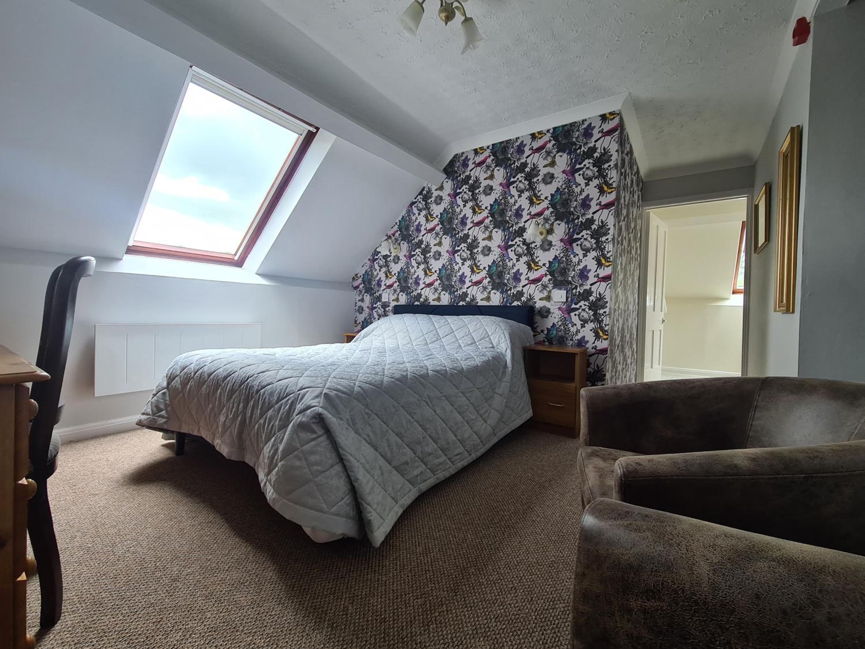 Double Room - Photo 5