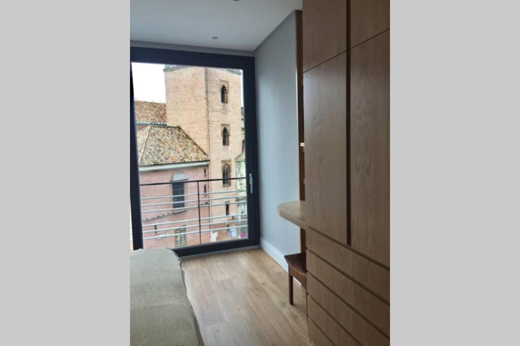 One-Bedroom Apartment - Photo 17