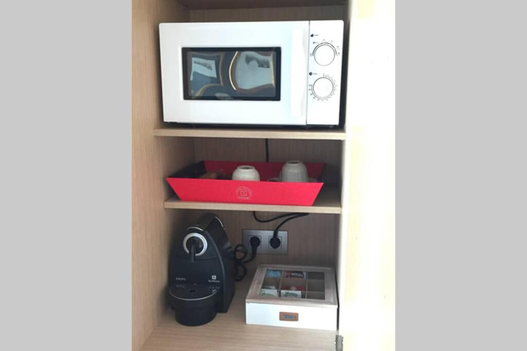 One-Bedroom Apartment - Photo 13