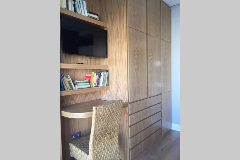 One-Bedroom Apartment - Photo 8