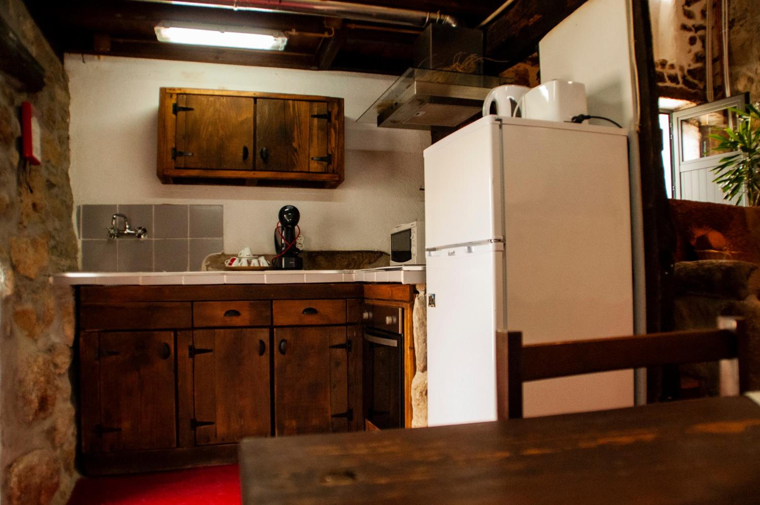 Three-Bedroom House - Photo 3