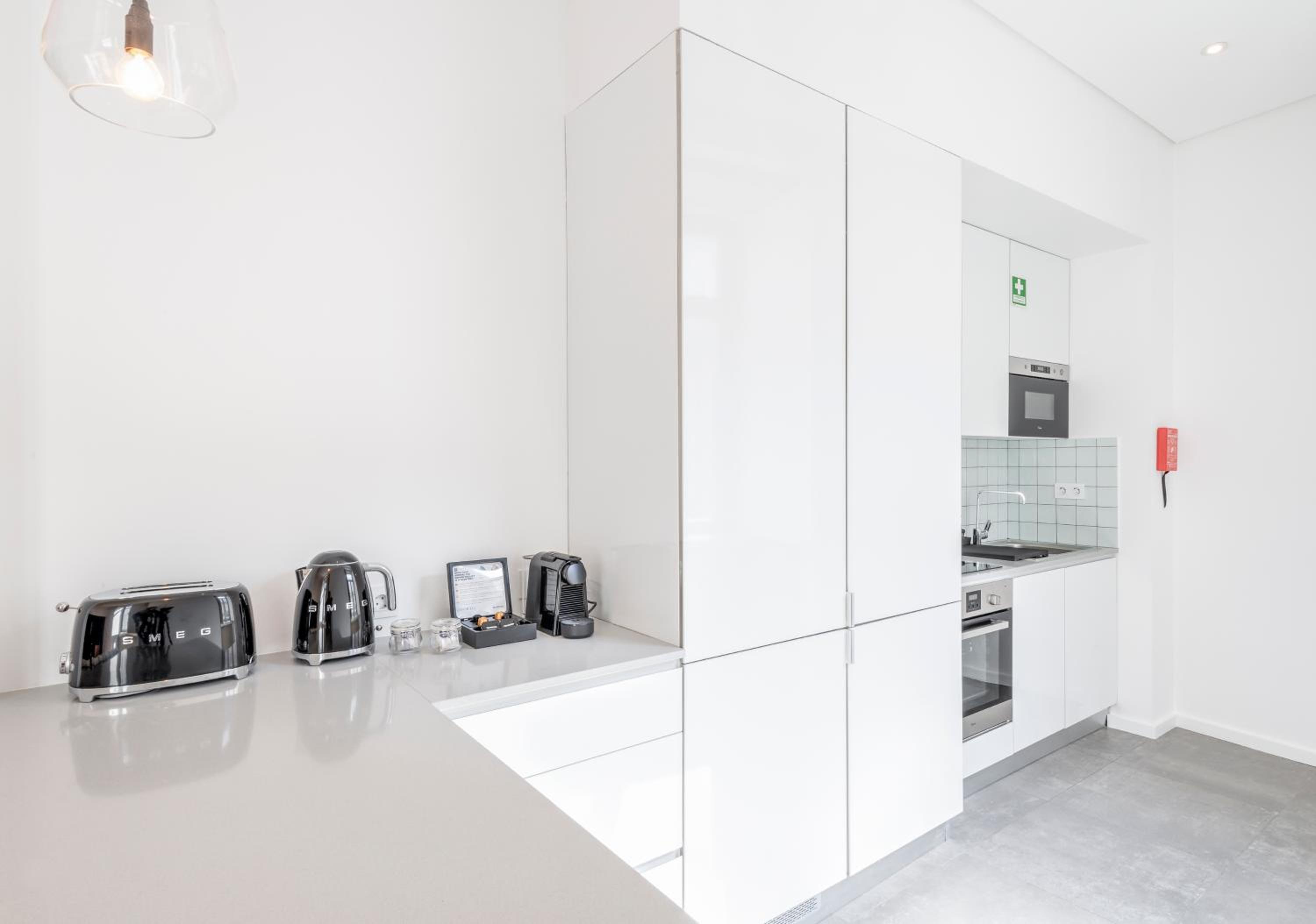 Standard Apartment with One Double Bed and One Single Bed - Photo 6