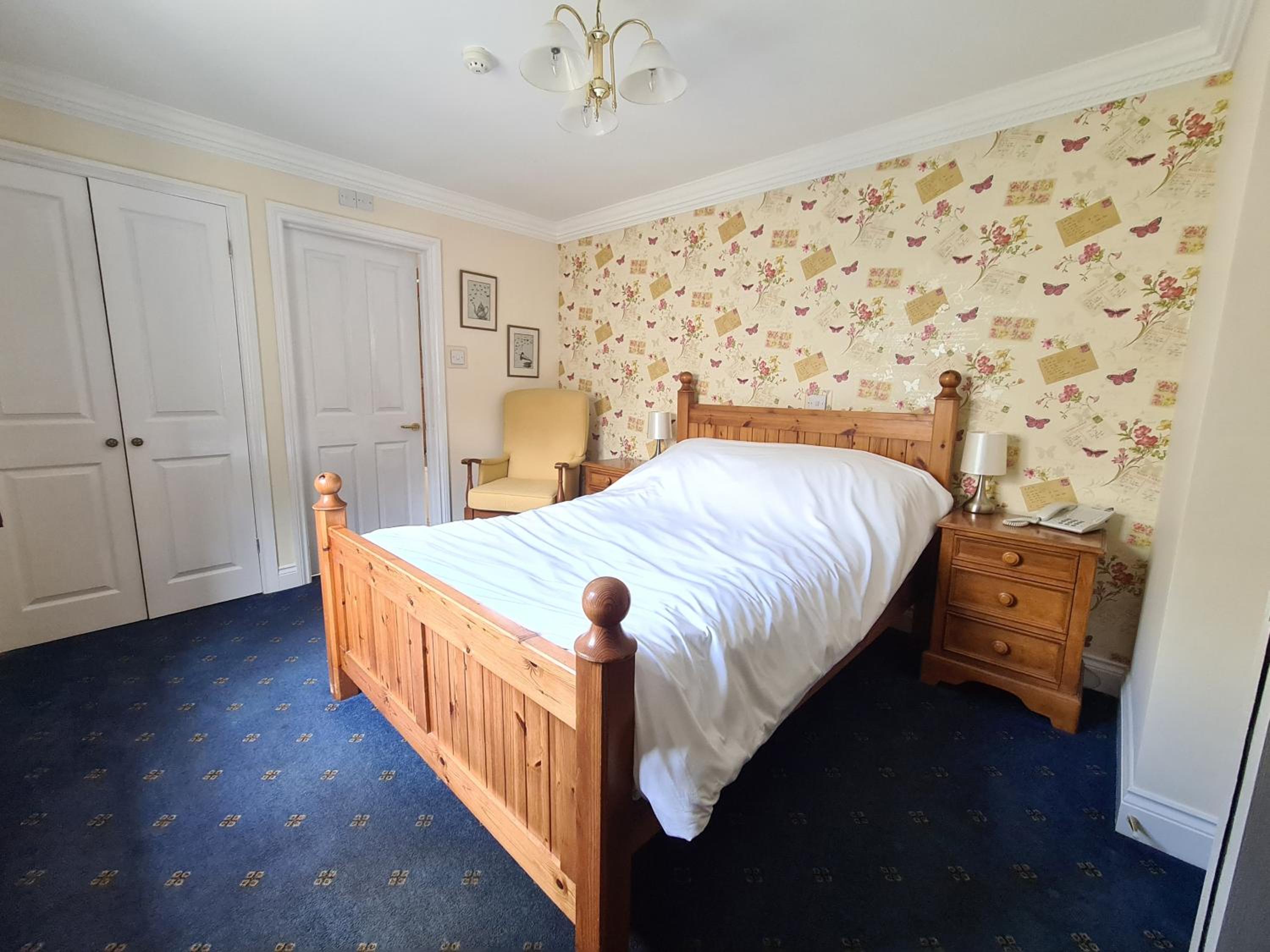 Double Room - Disability Access - Photo 6