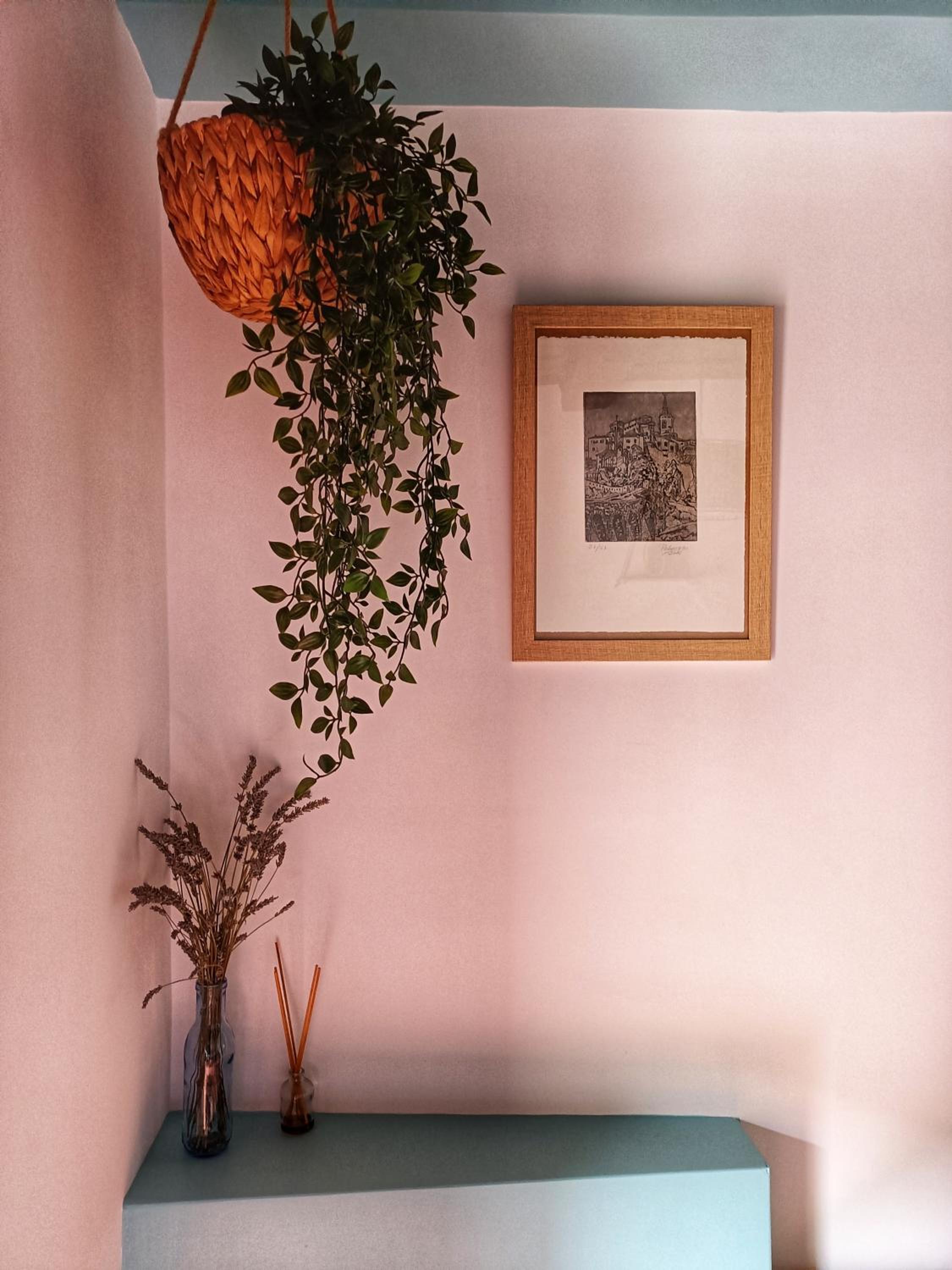 One-Bedroom Apartment - Photo 3