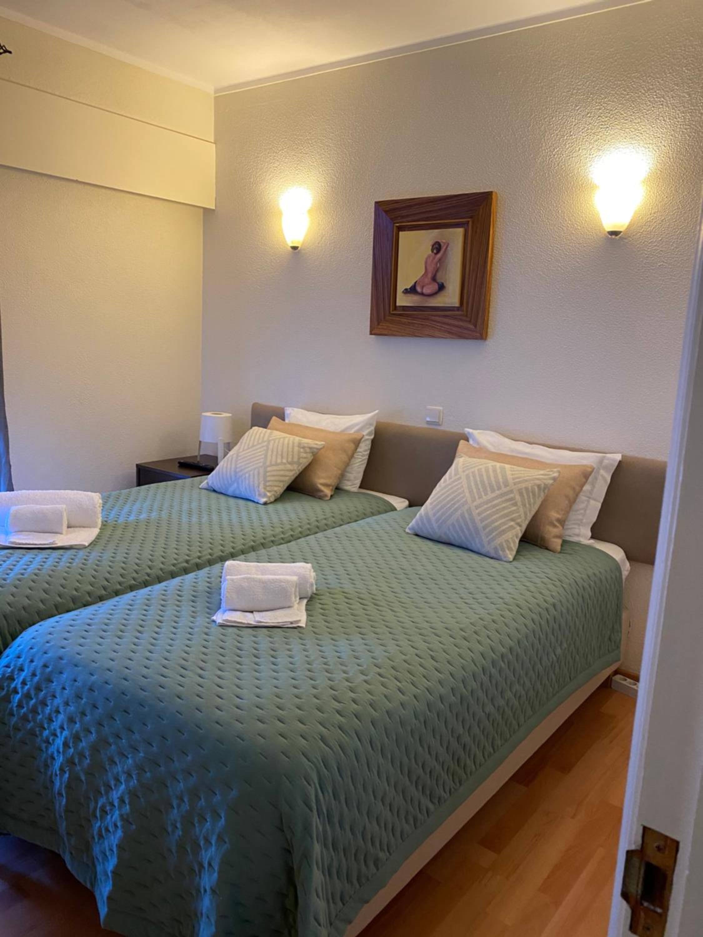 One-Bedroom Apartment - Photo 26