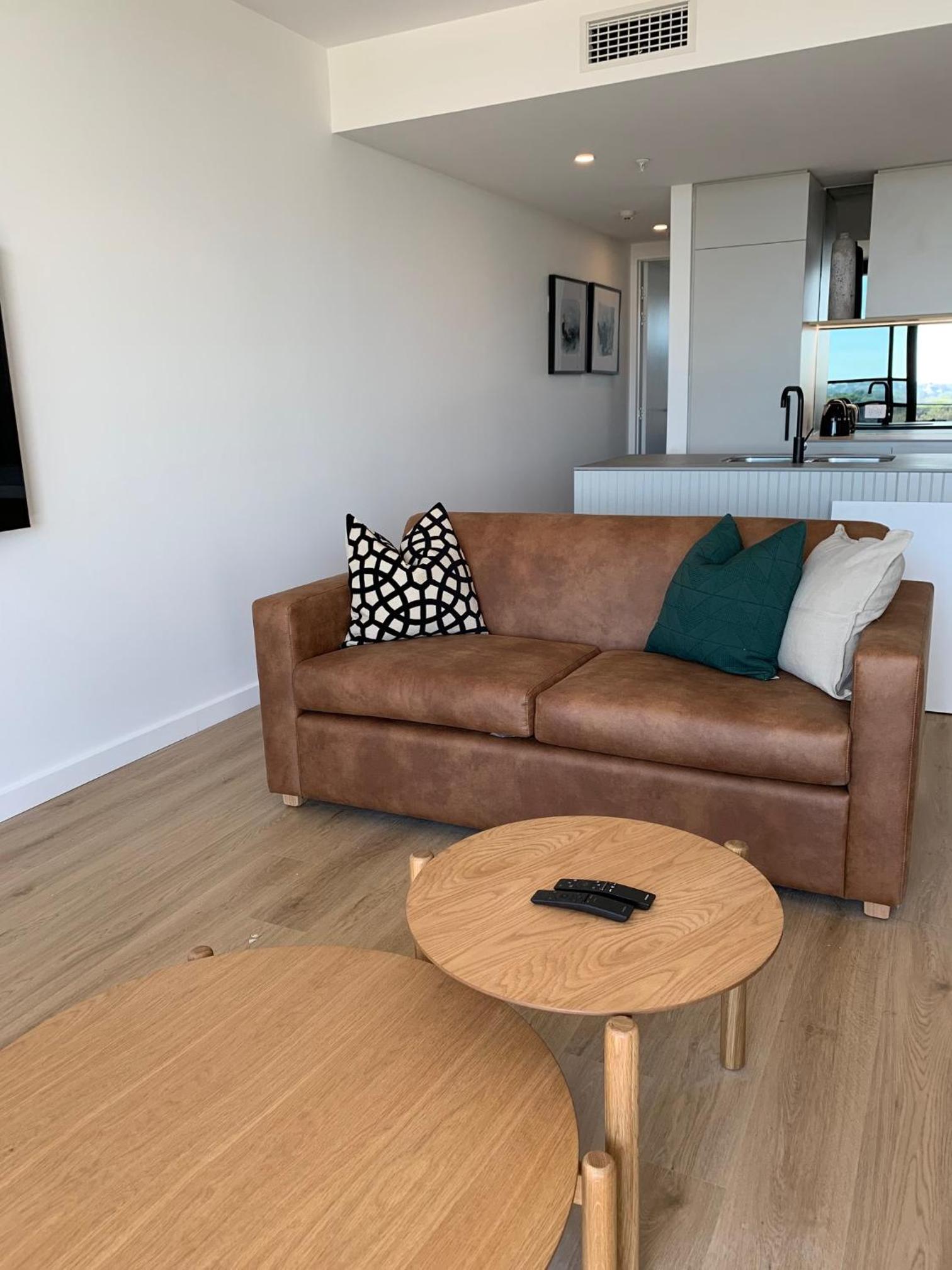 Two Bedroom Deluxe Apartment - Photo 9