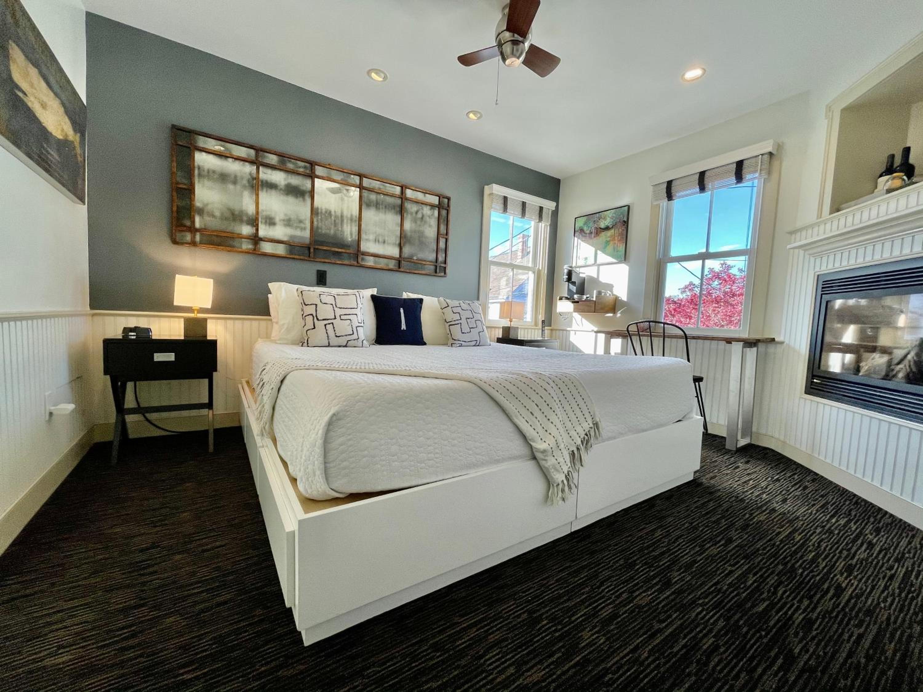 Standard Queen Room photo 3