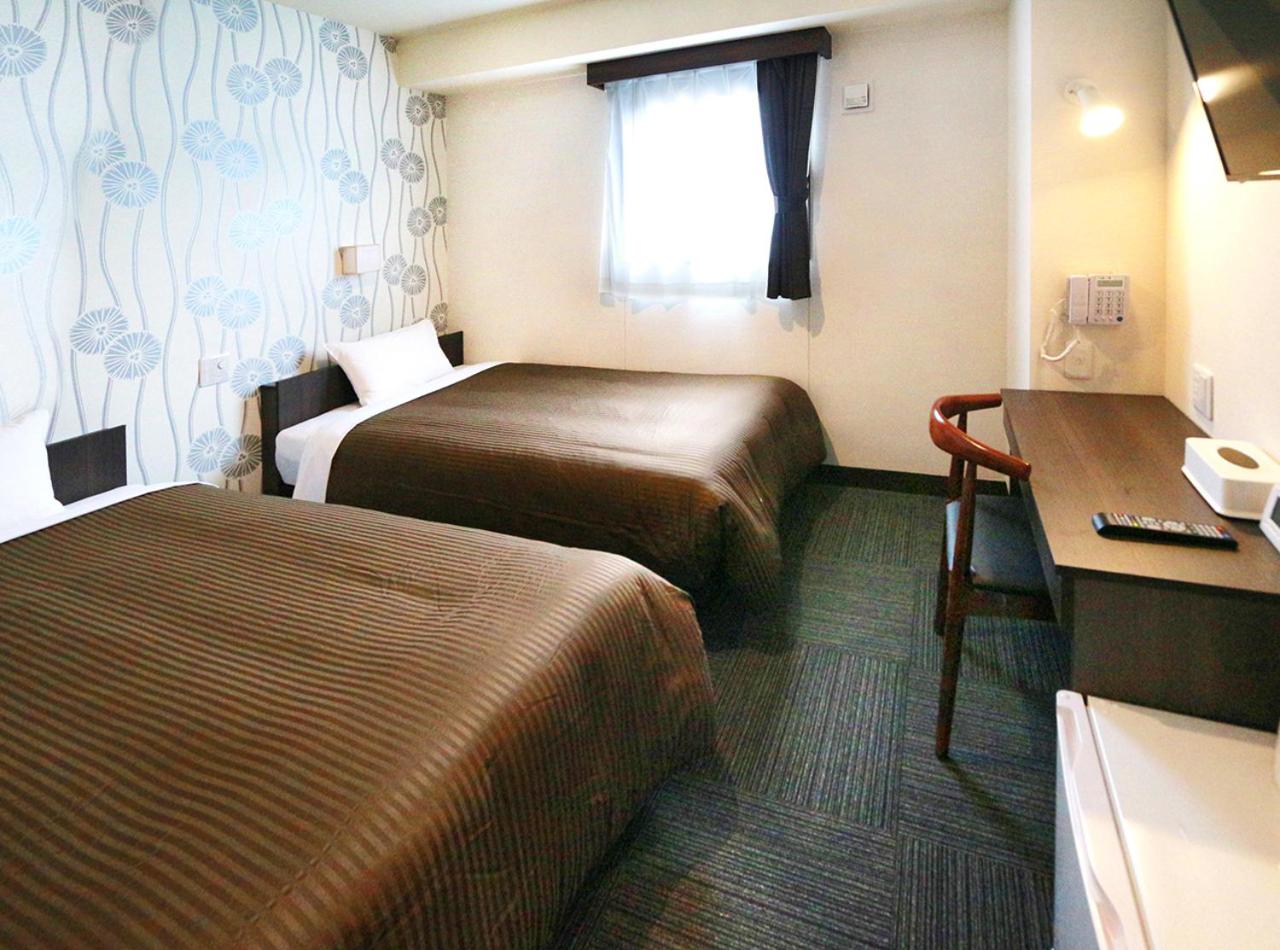 Twin Room - Non-Smoking - Photo 1