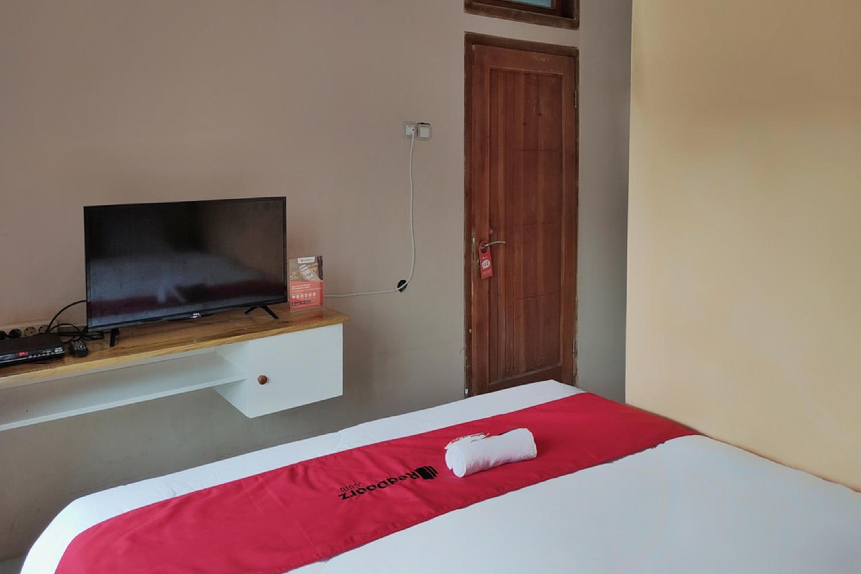 Double Room - Photo 6