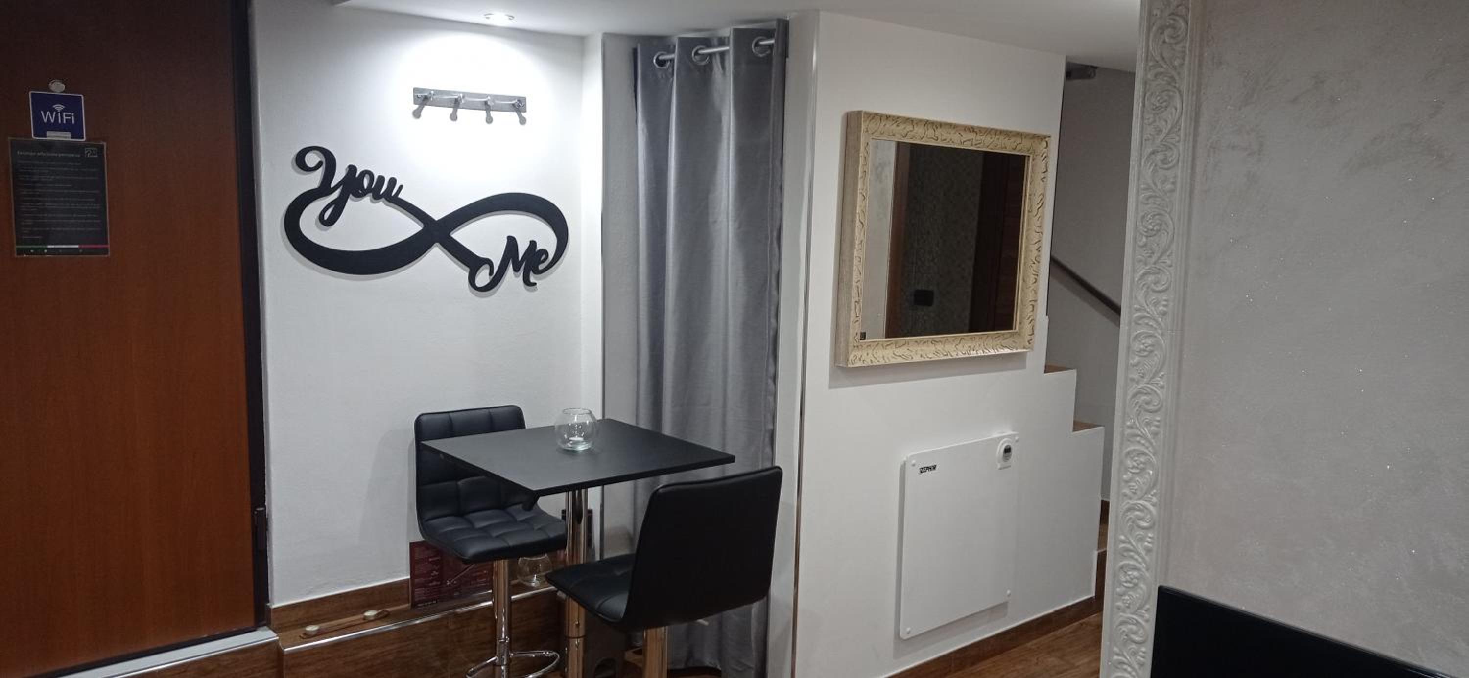 One-Bedroom Apartment - Photo 53