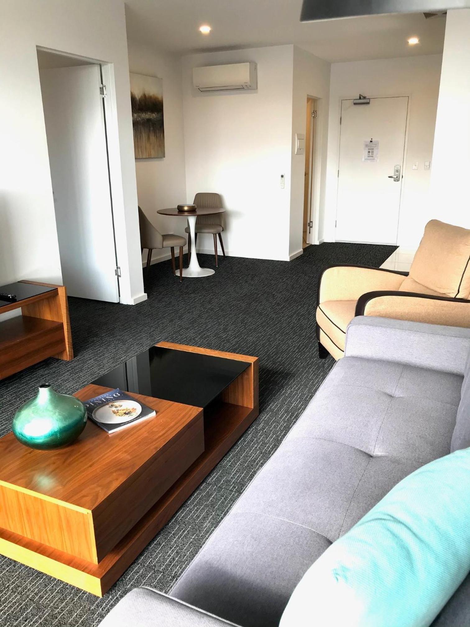 Executive One-Bedroom Apartment - Non Pet Friendly