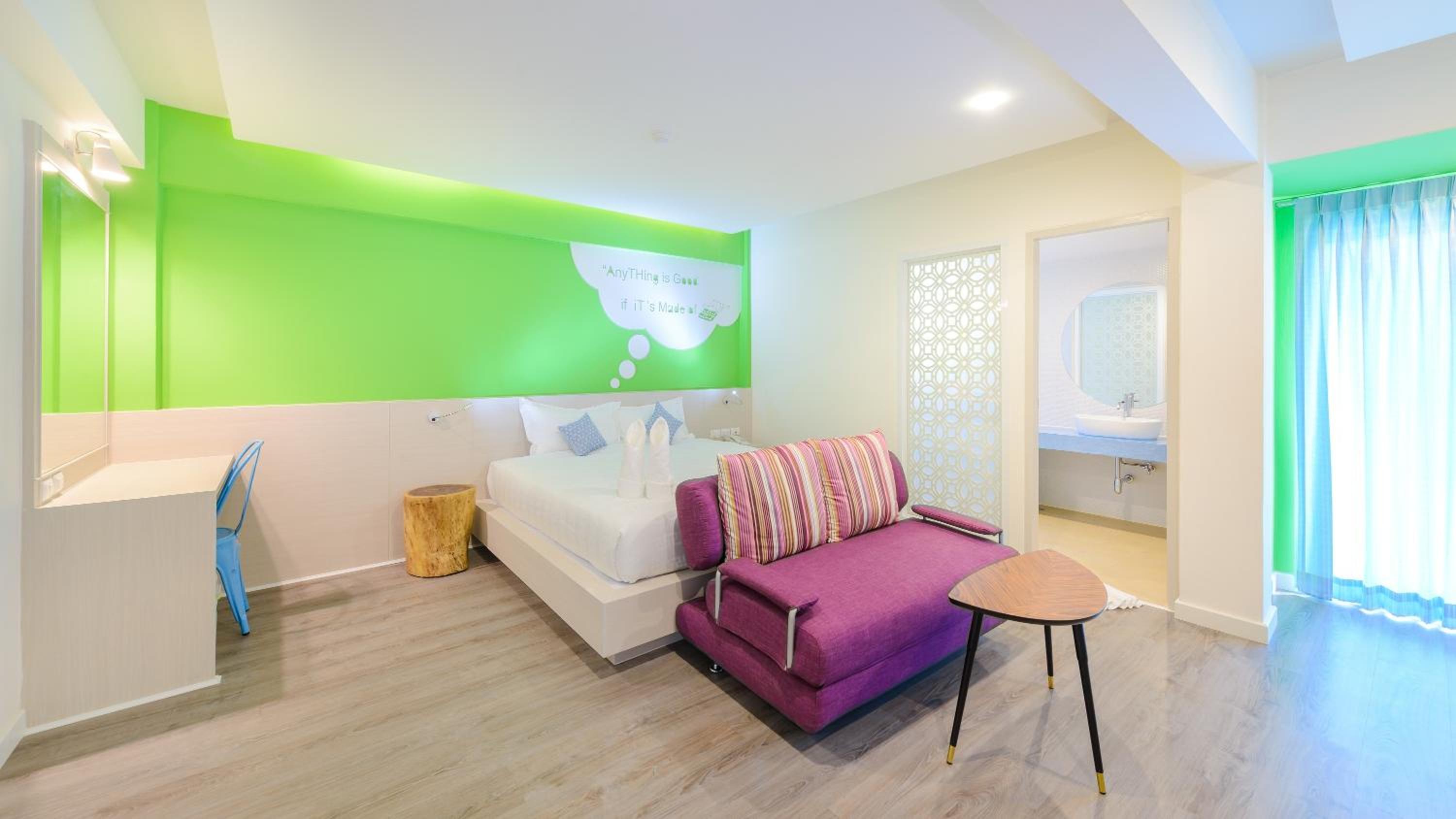 Suite with Balcony - Photo 21