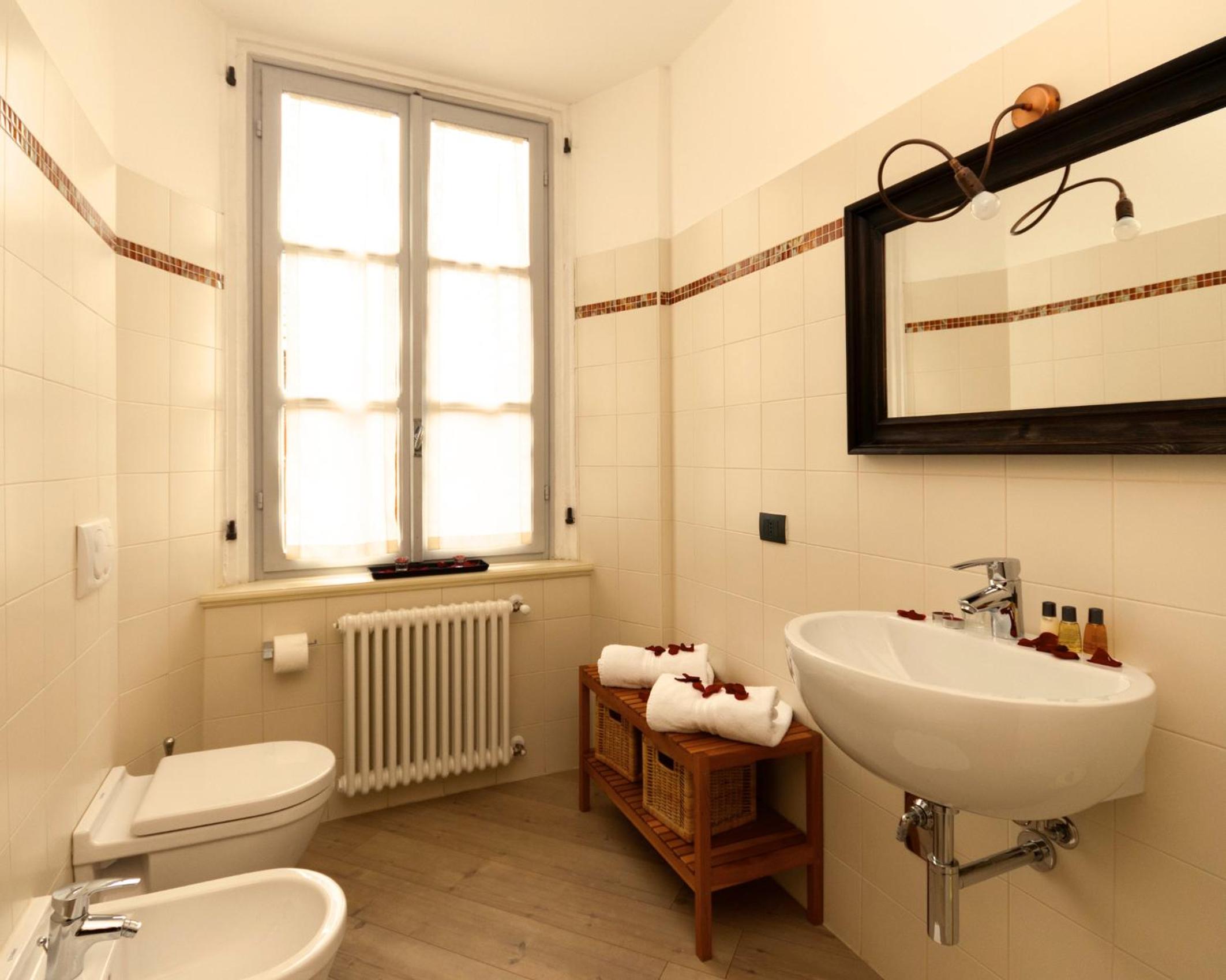 Two-Bedroom Apartment (6 Adults) photo 2