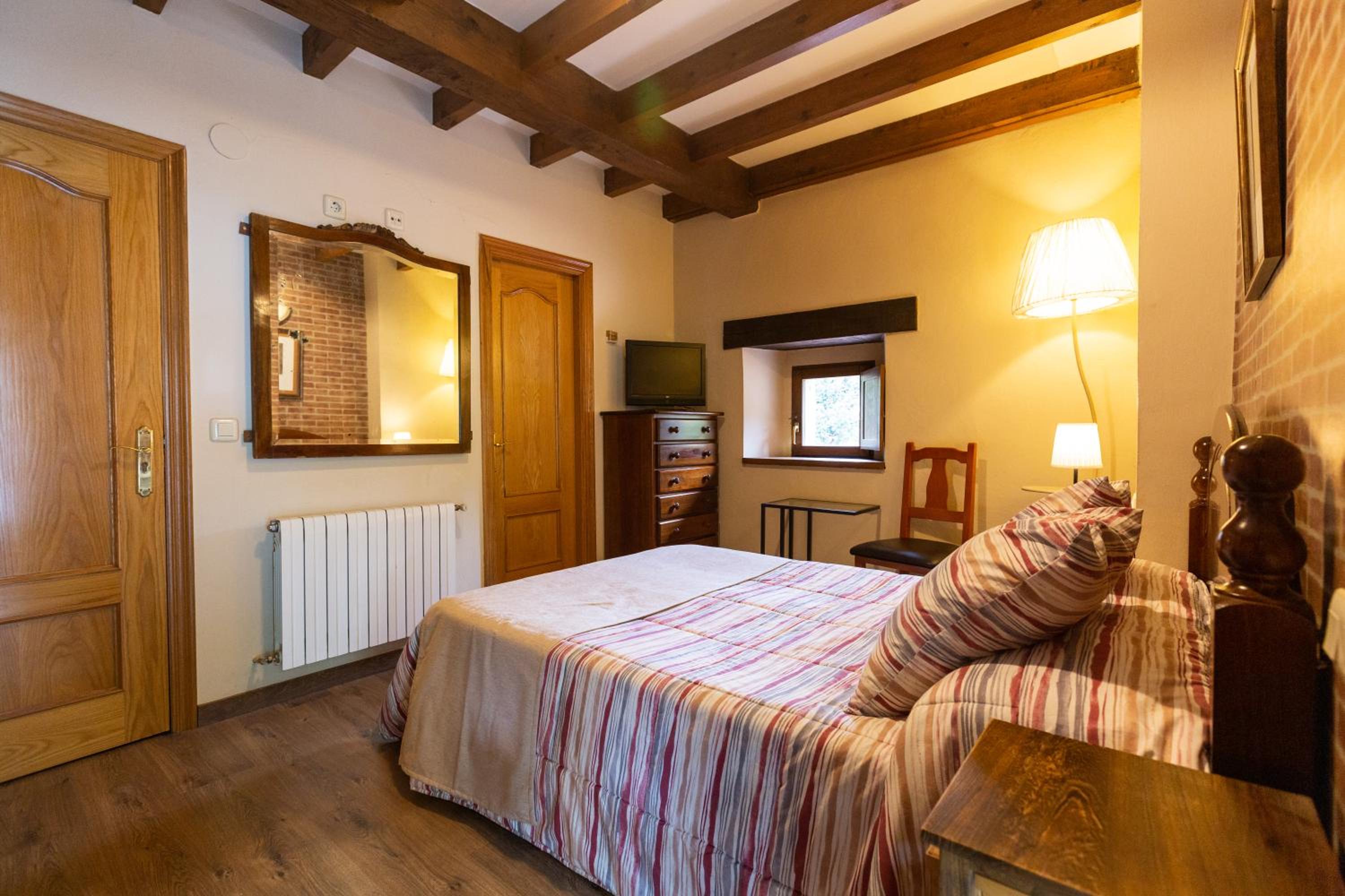 Double or Twin Room - Photo 27