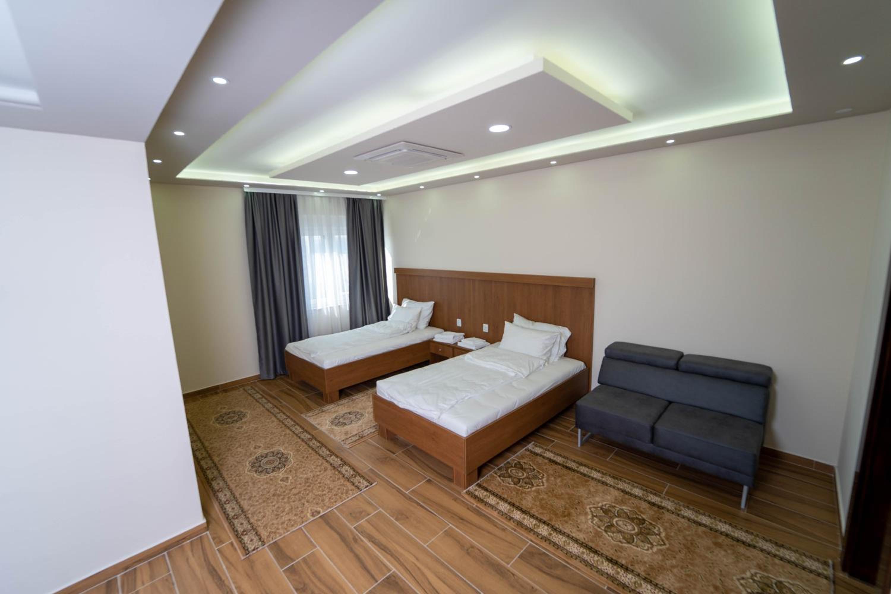 Apartment - Ground Floor photo 2