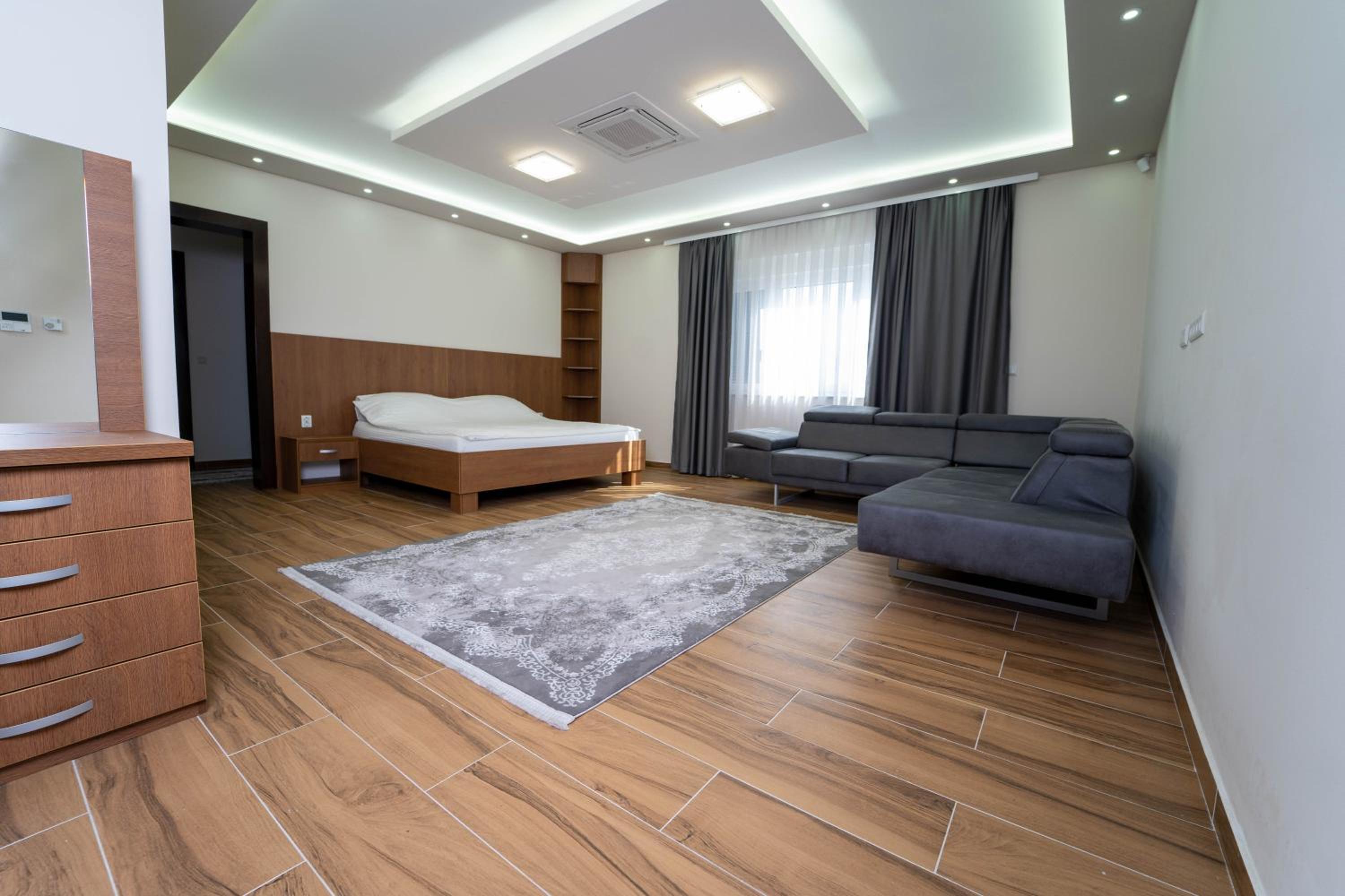 Apartment - Ground Floor photo 3