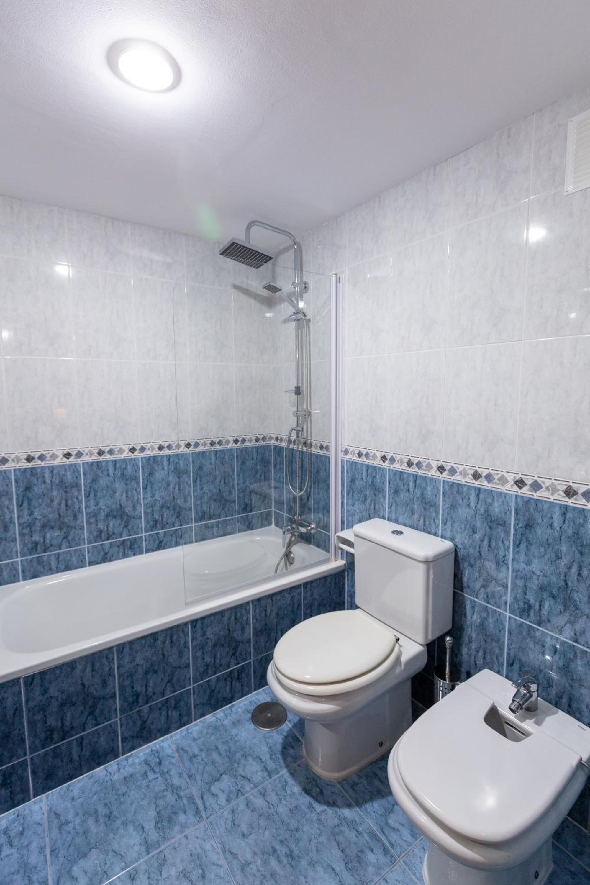 Double or Twin Room - Photo 26