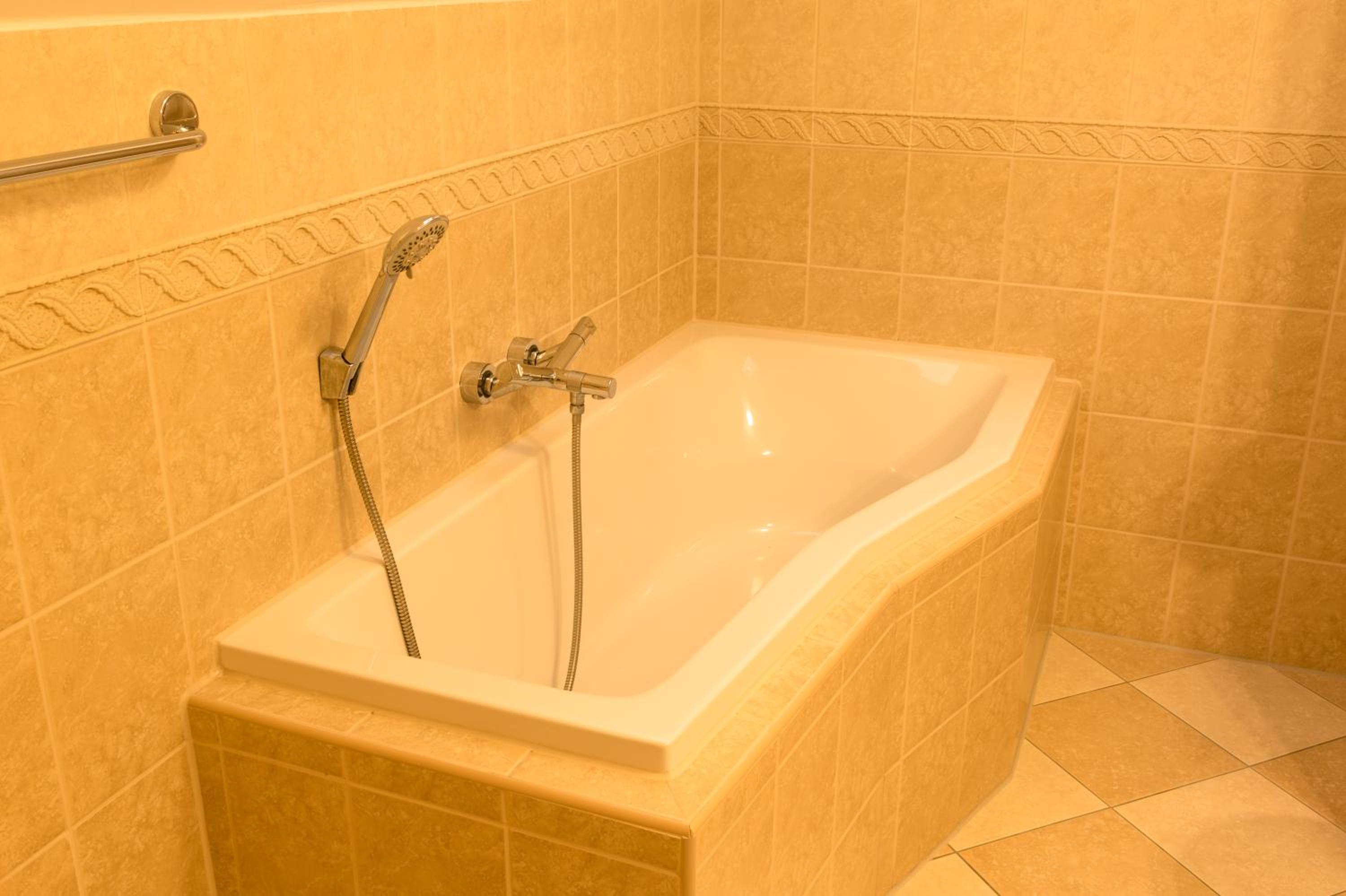 Deluxe Double Room with Bath photo 3