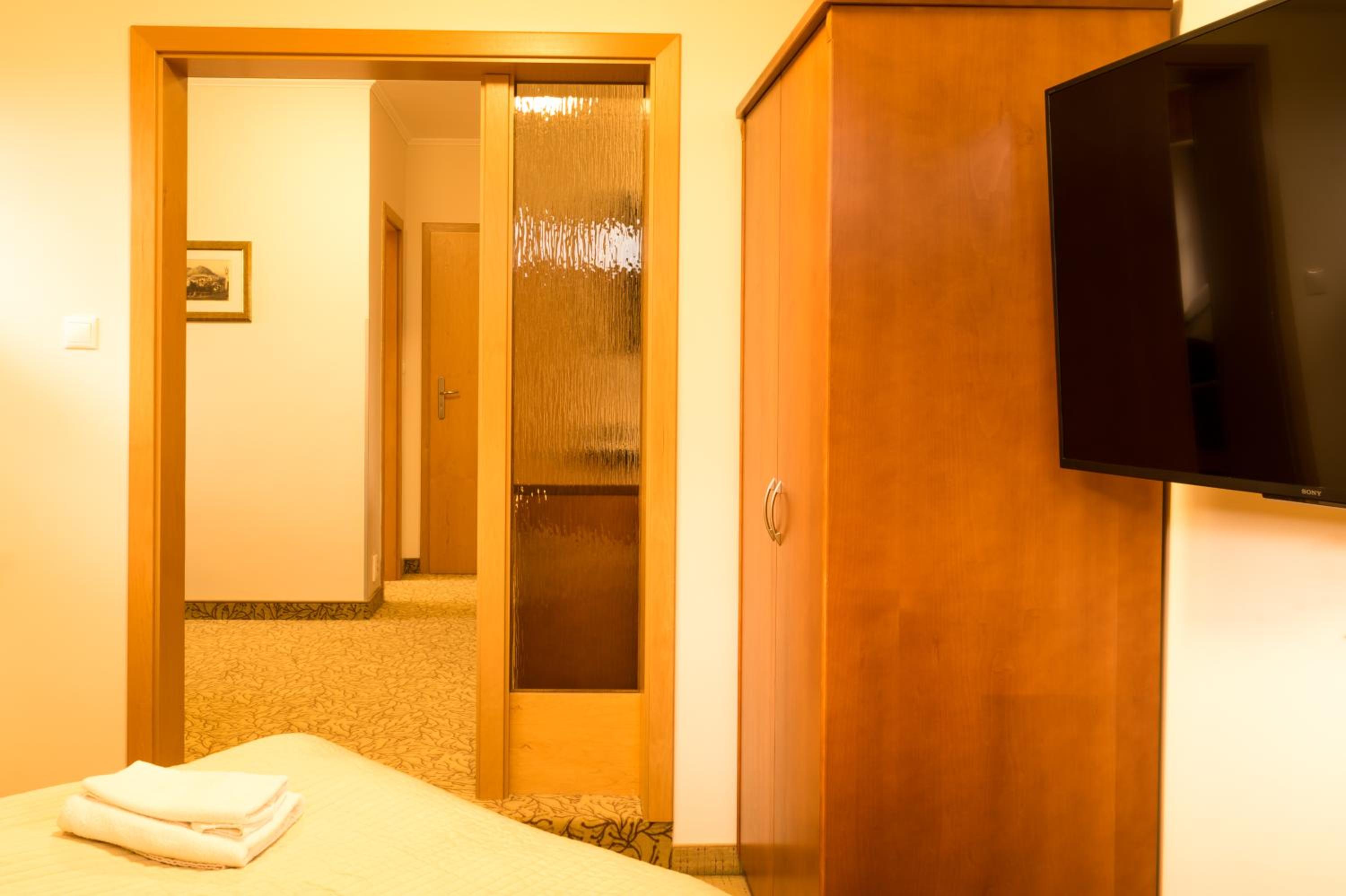 Suite photo 1