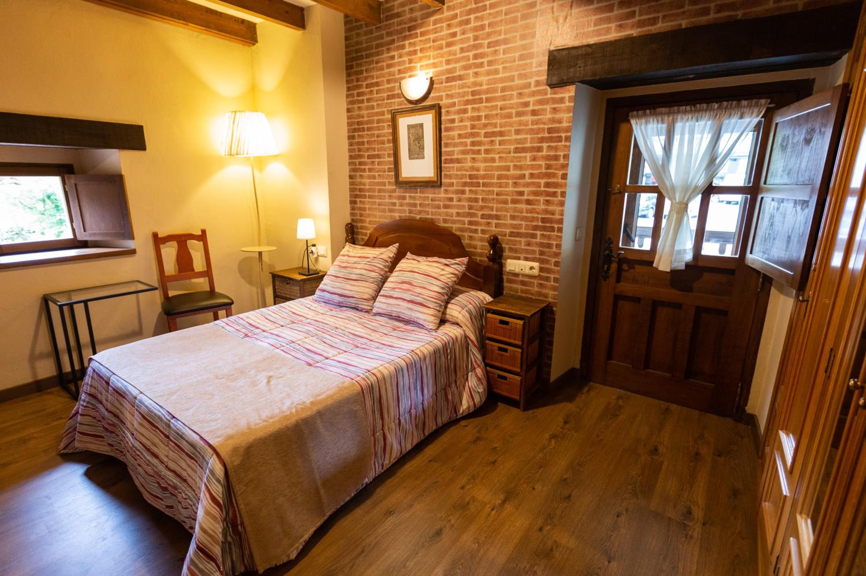 Double or Twin Room - Photo 24