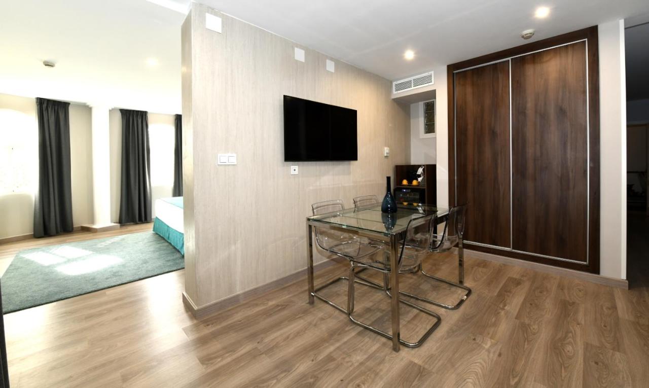 Suite - Photo 4