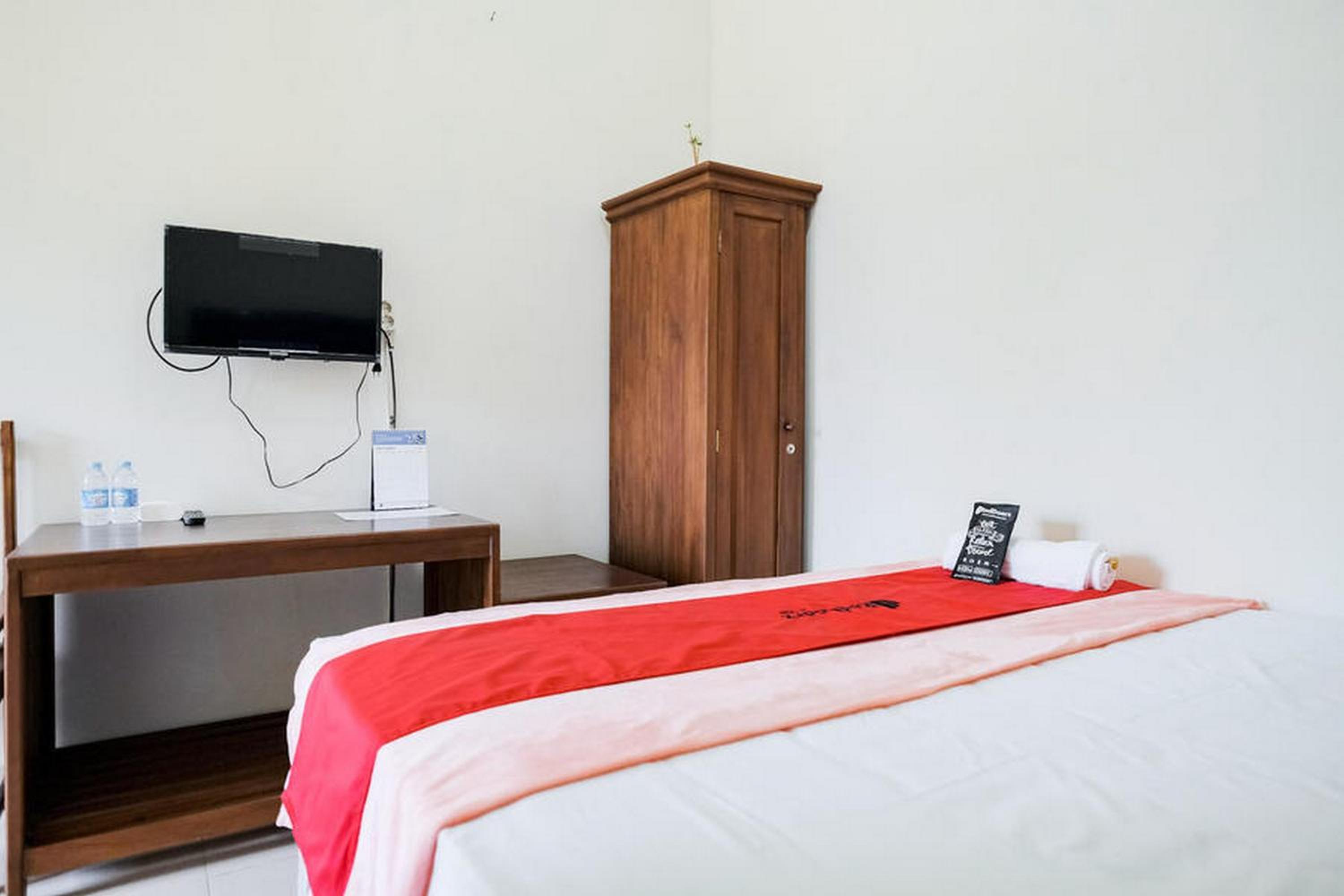Double Room - Photo 5