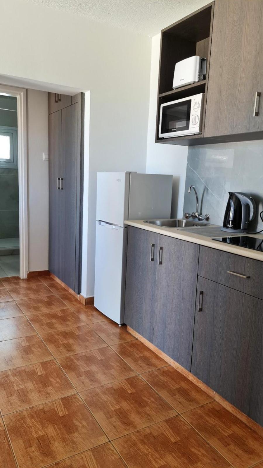 Apartment with Balcony photo 2