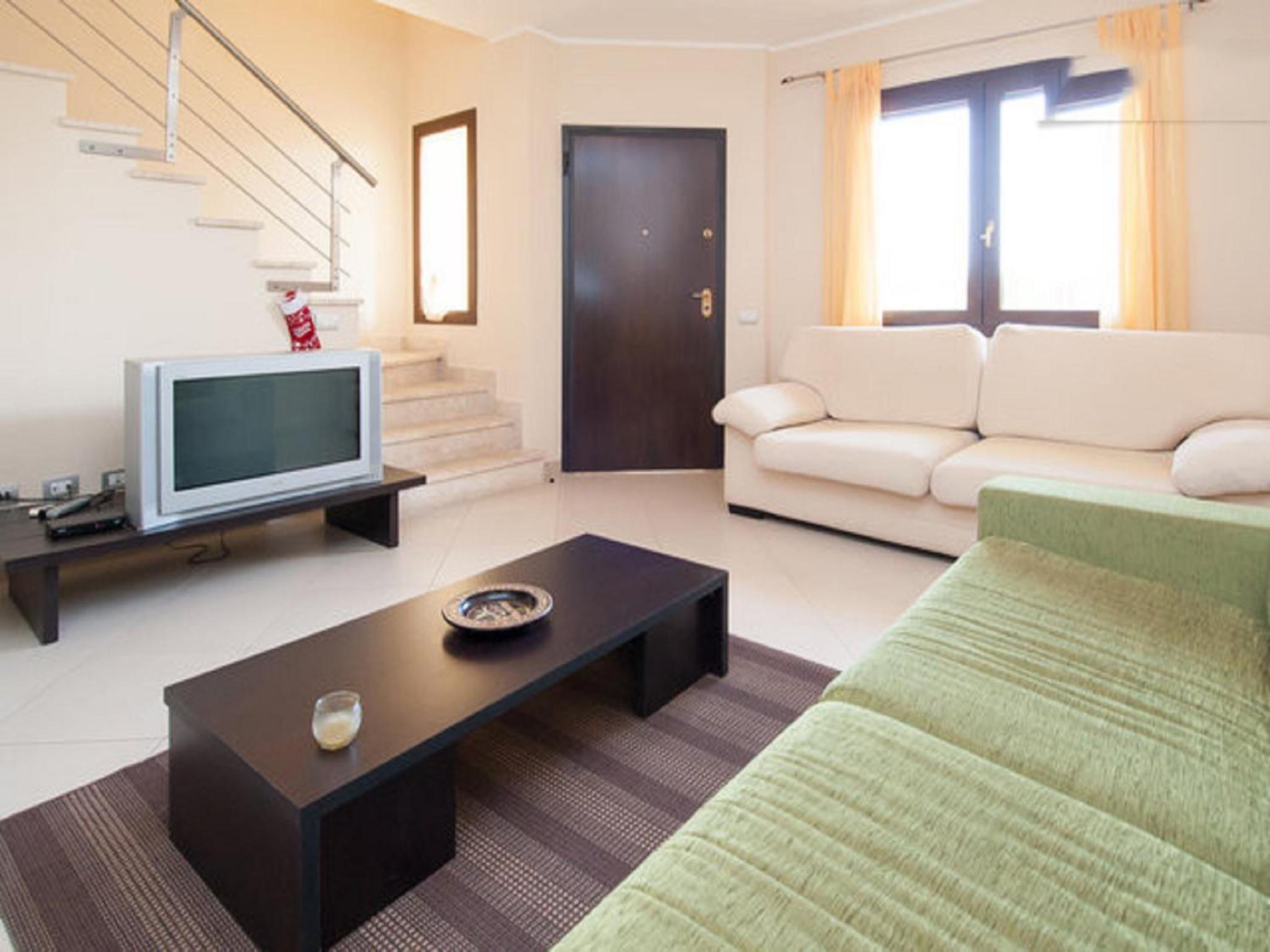Two-Bedroom Apartment - Split Level photo 1