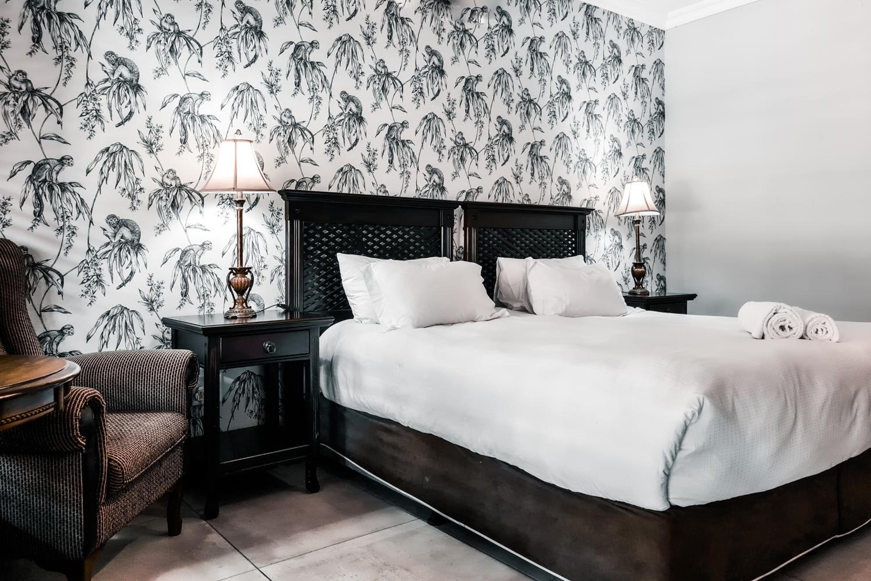Double Room - Photo 12