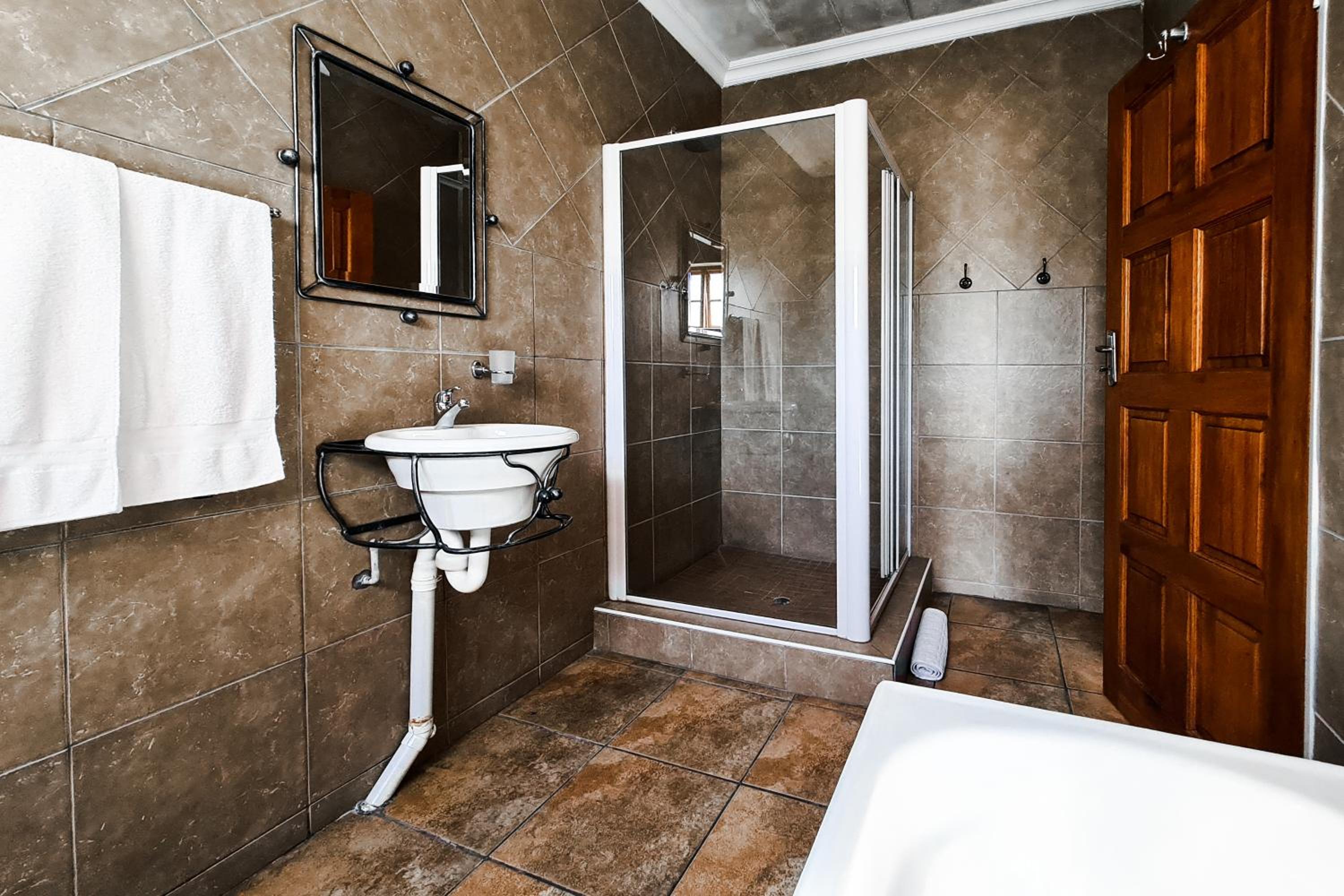 Double Room - Photo 20