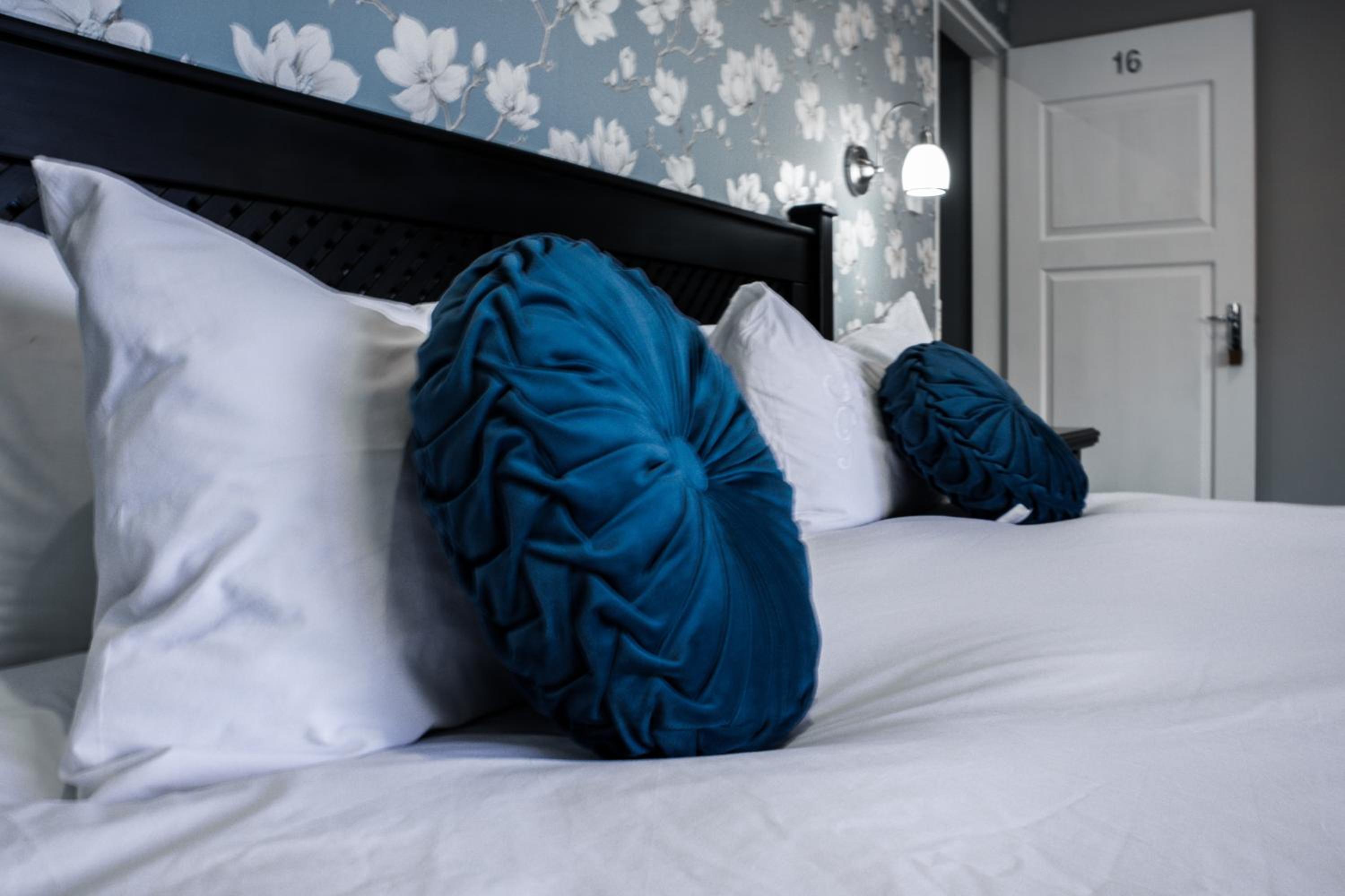 Double Room - Photo 3