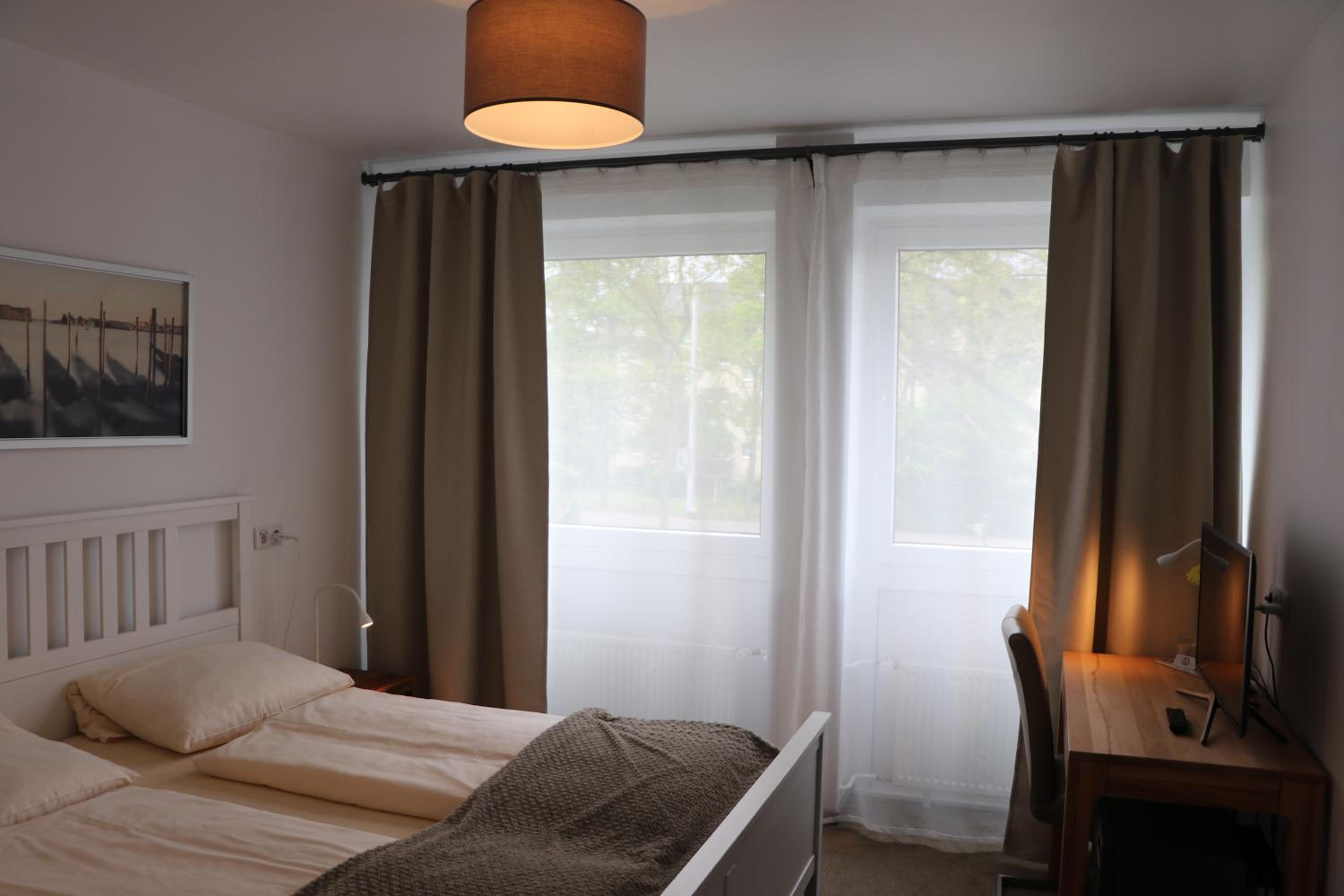 Double Room - Photo 5