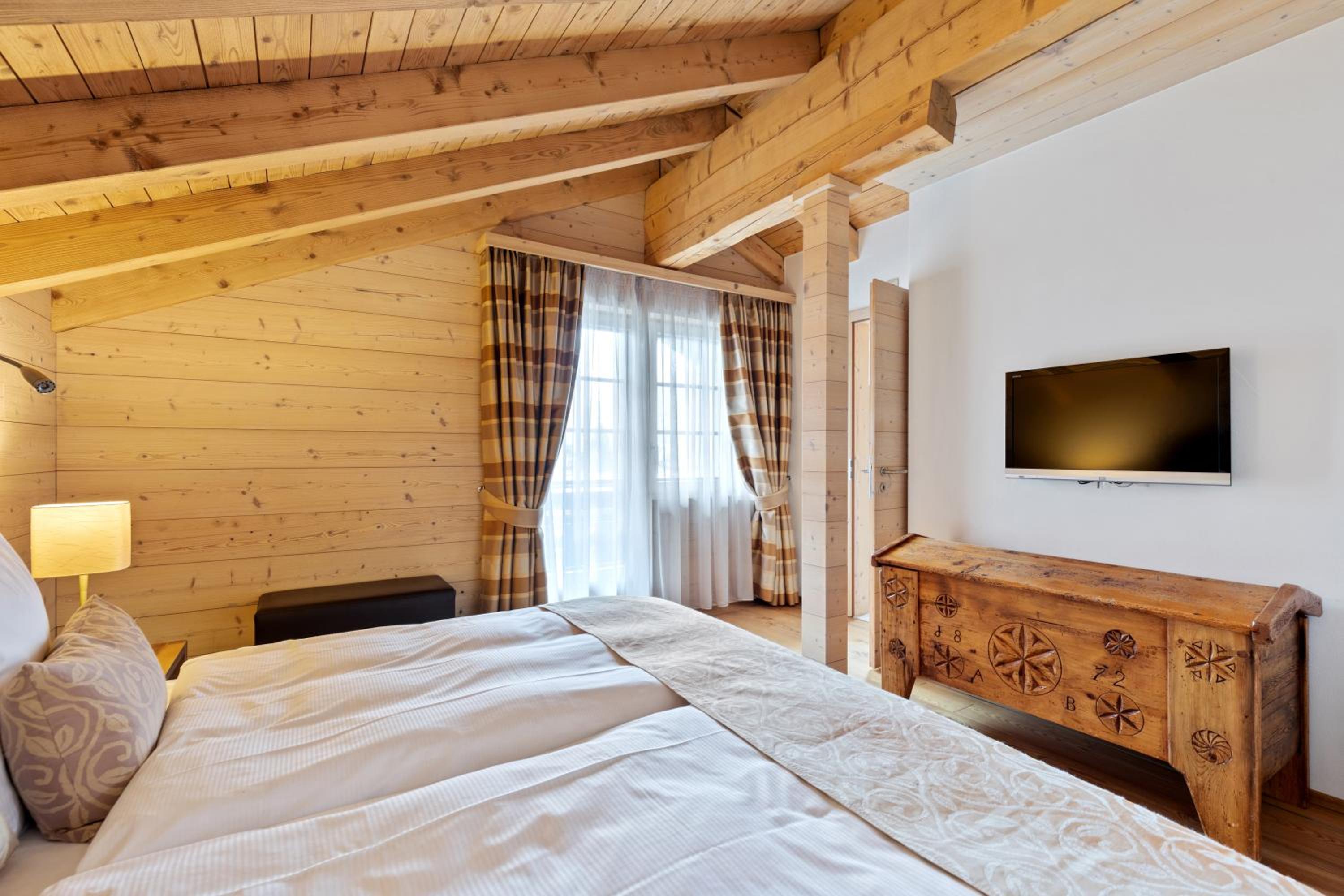 Chalet Suite with Balcony