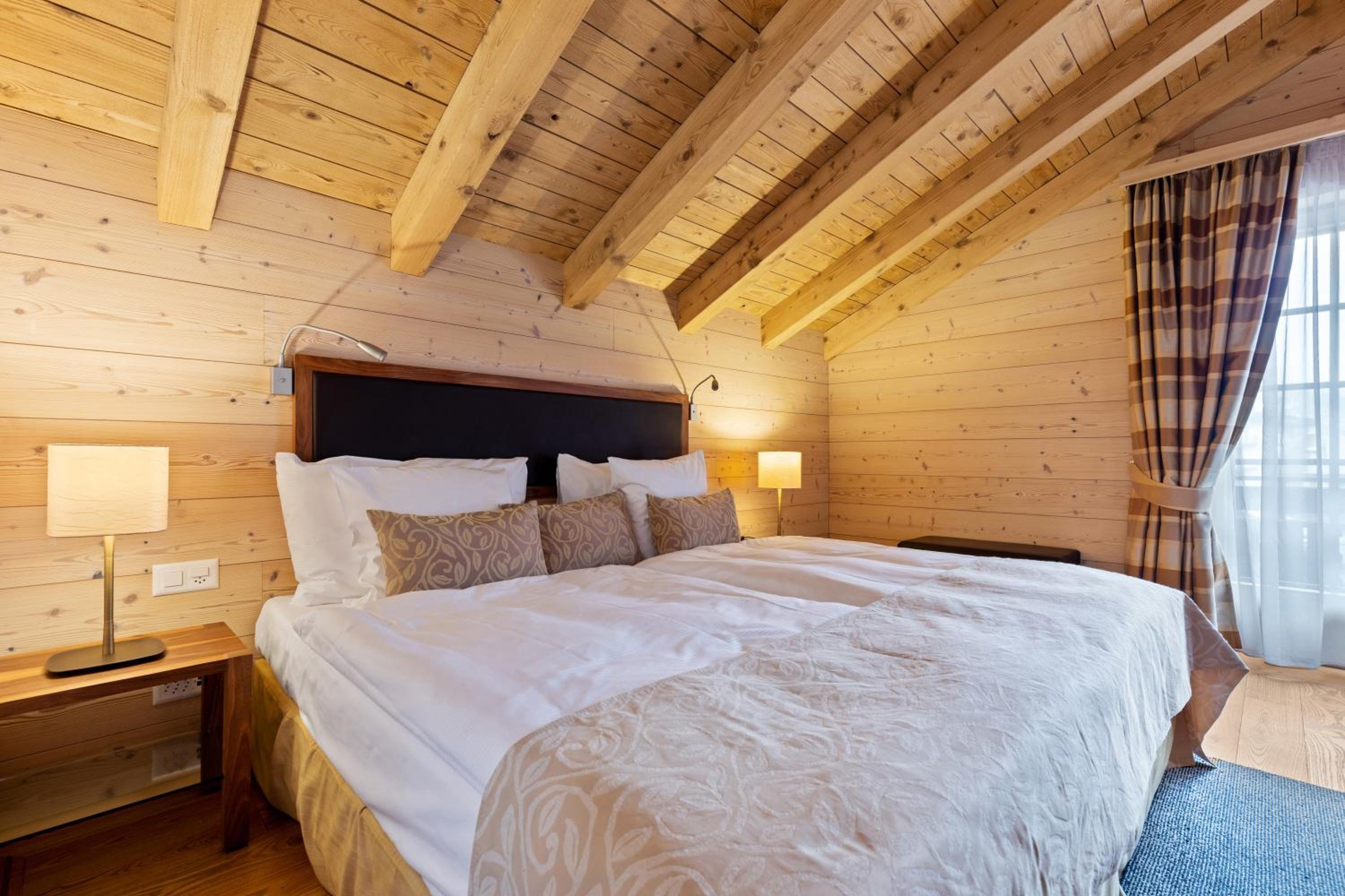 Chalet Suite with Balcony