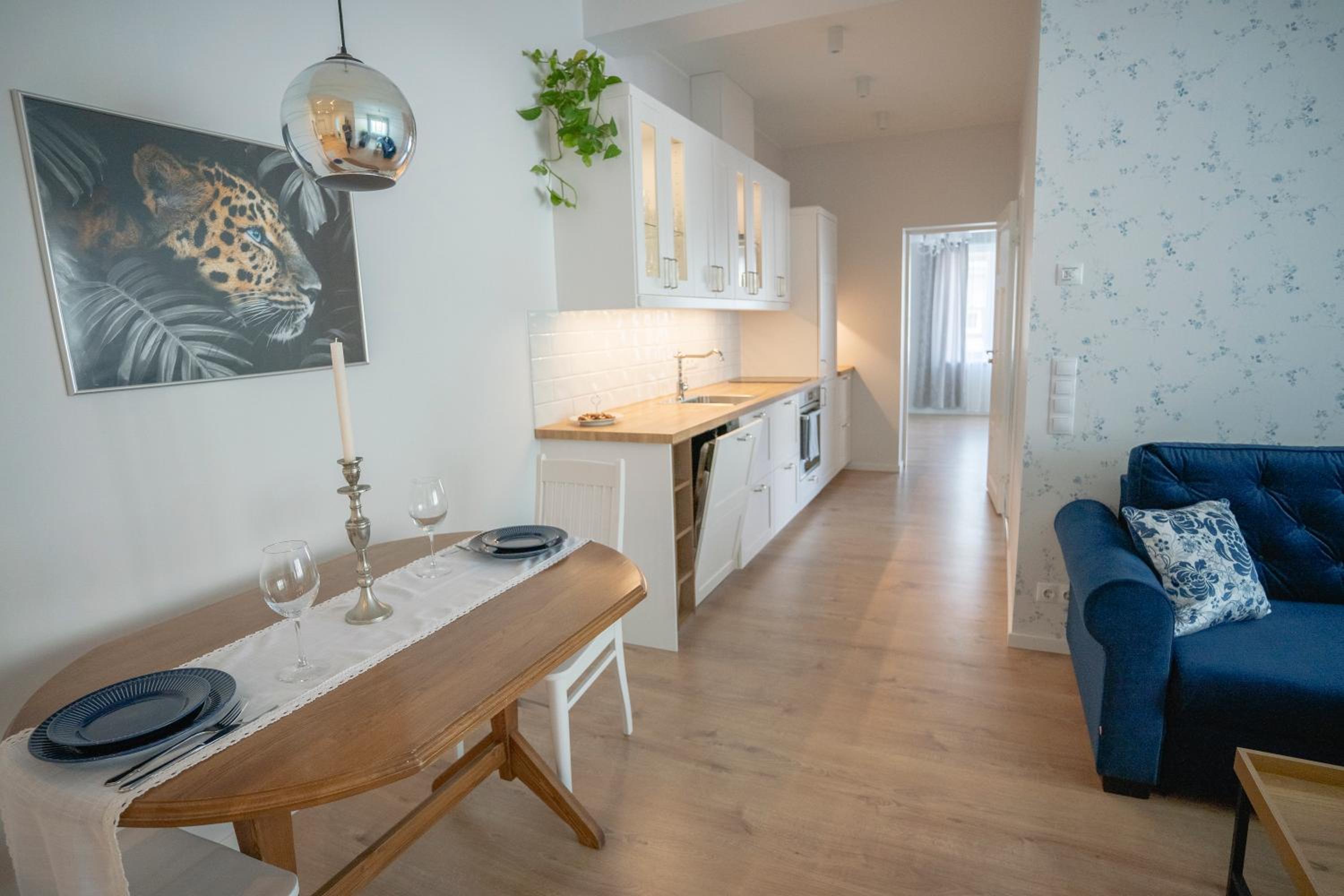 Two-Bedroom Apartment - Photo 4