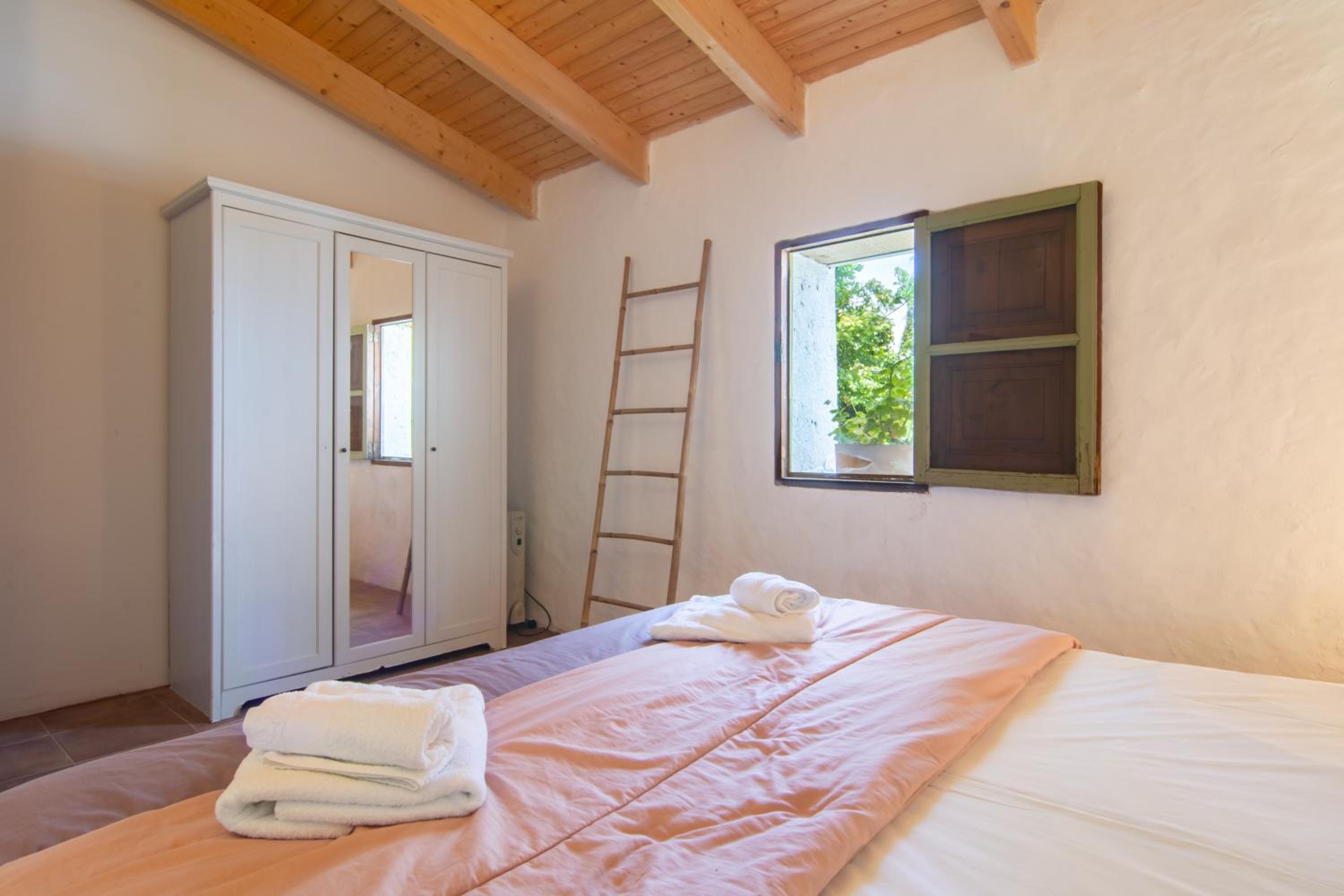 Apartamento de Dos Habitaciones con Terraza