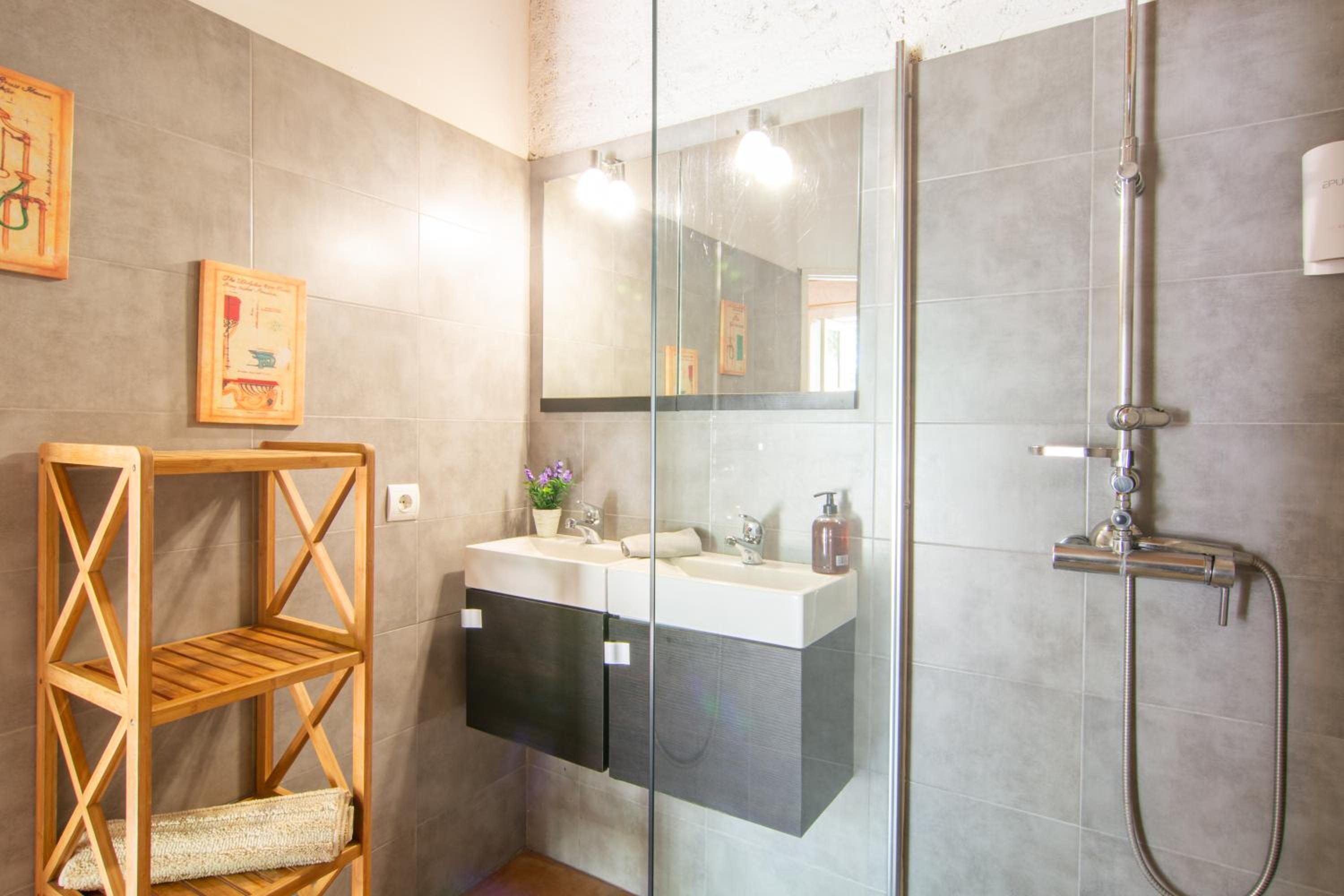 Two-Bedroom Apartment with Terrace photo 2