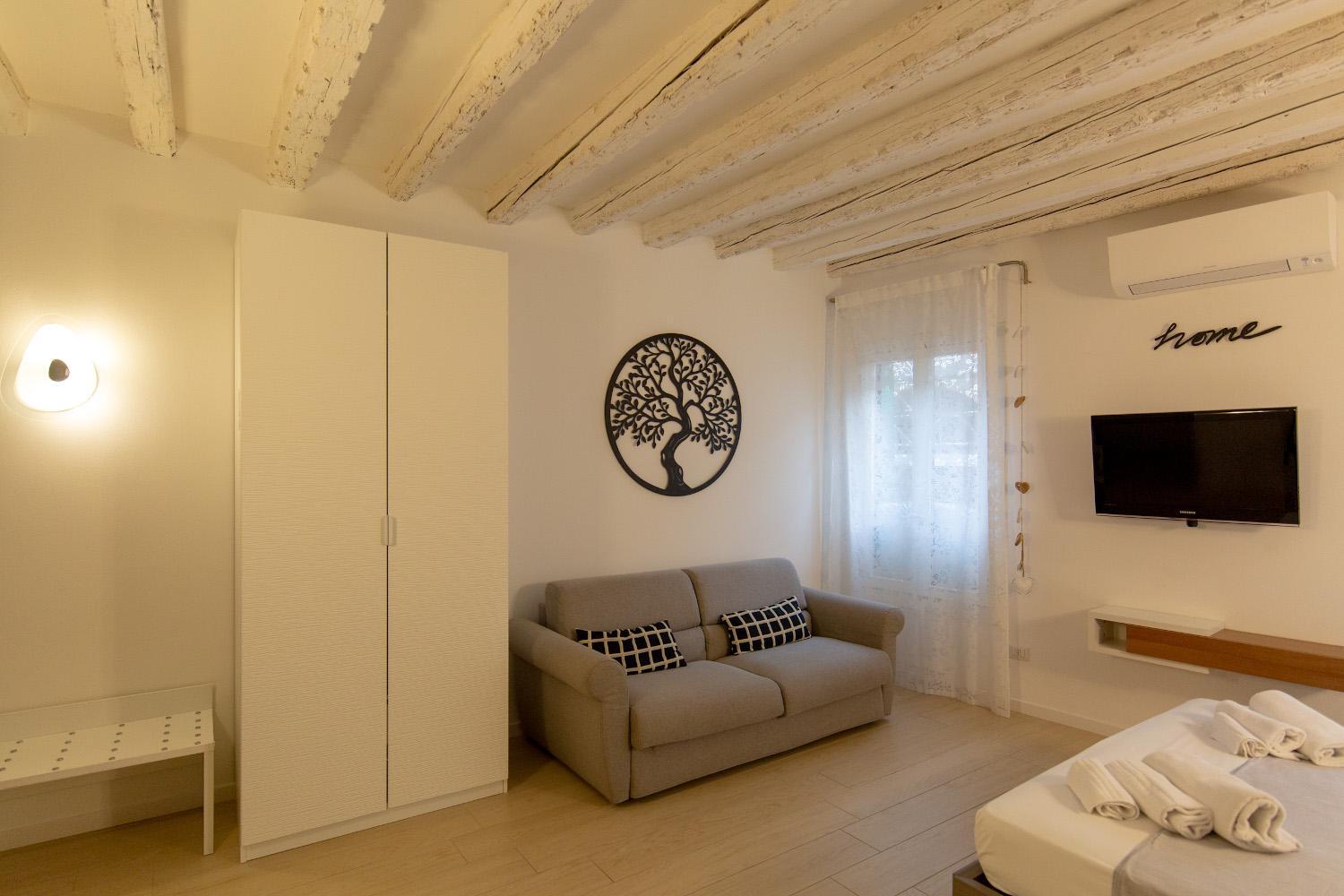 One-Bedroom House