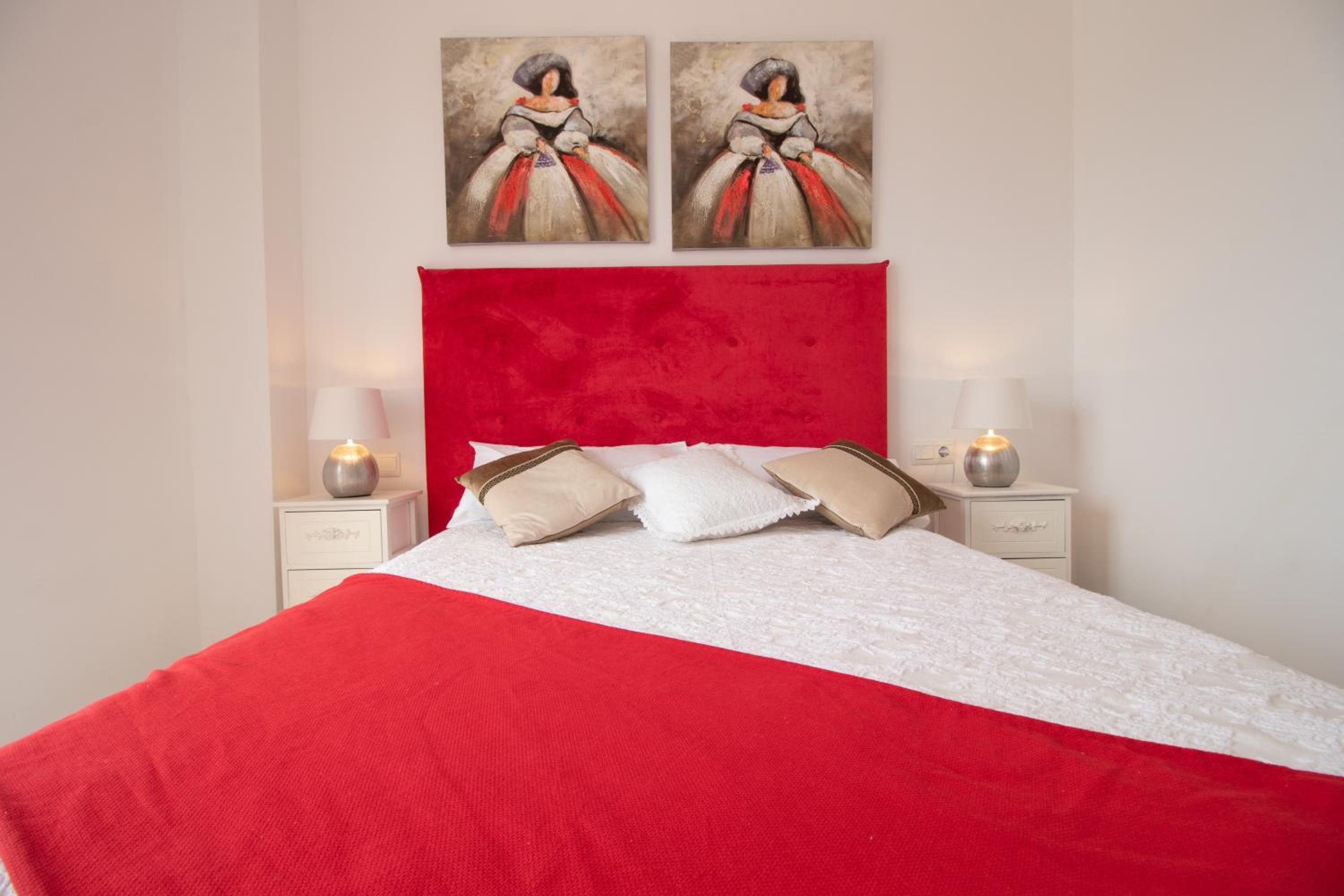 Three-Bedroom Apartment photo 2